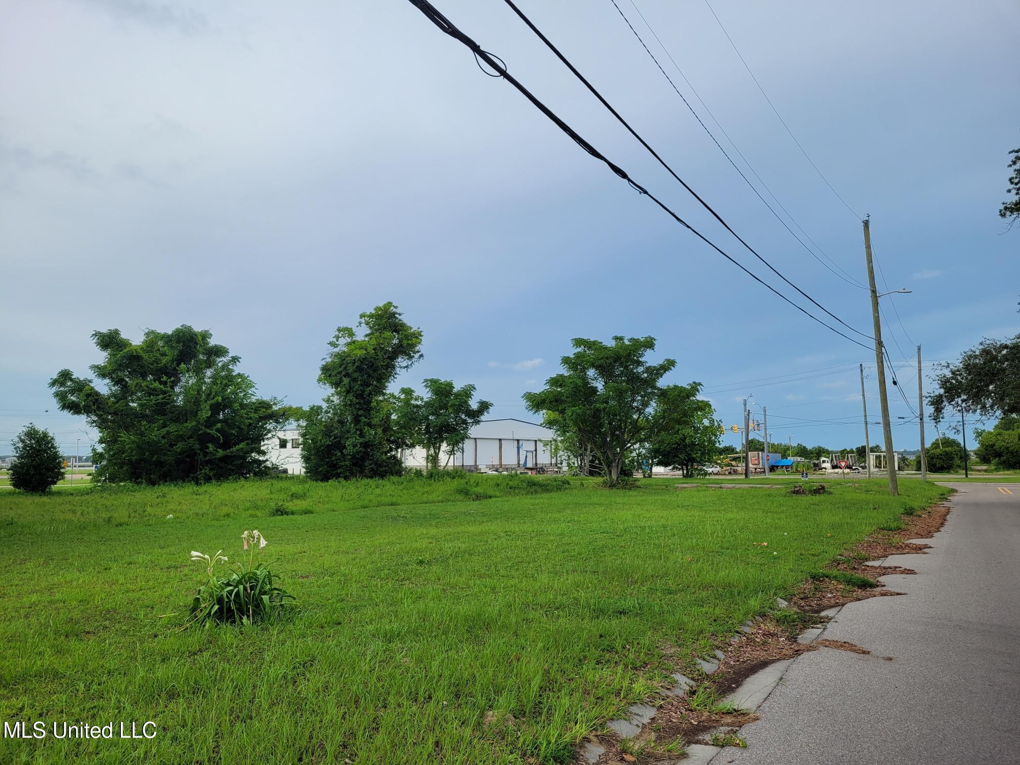 426 Heidenheim Avenue Property Photo 7