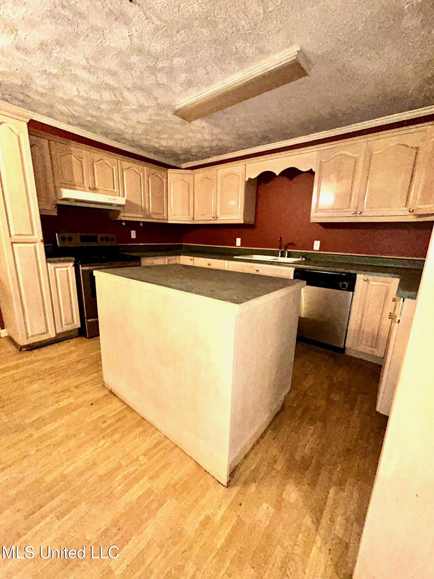 606 E Jackson Road Property Photo 26