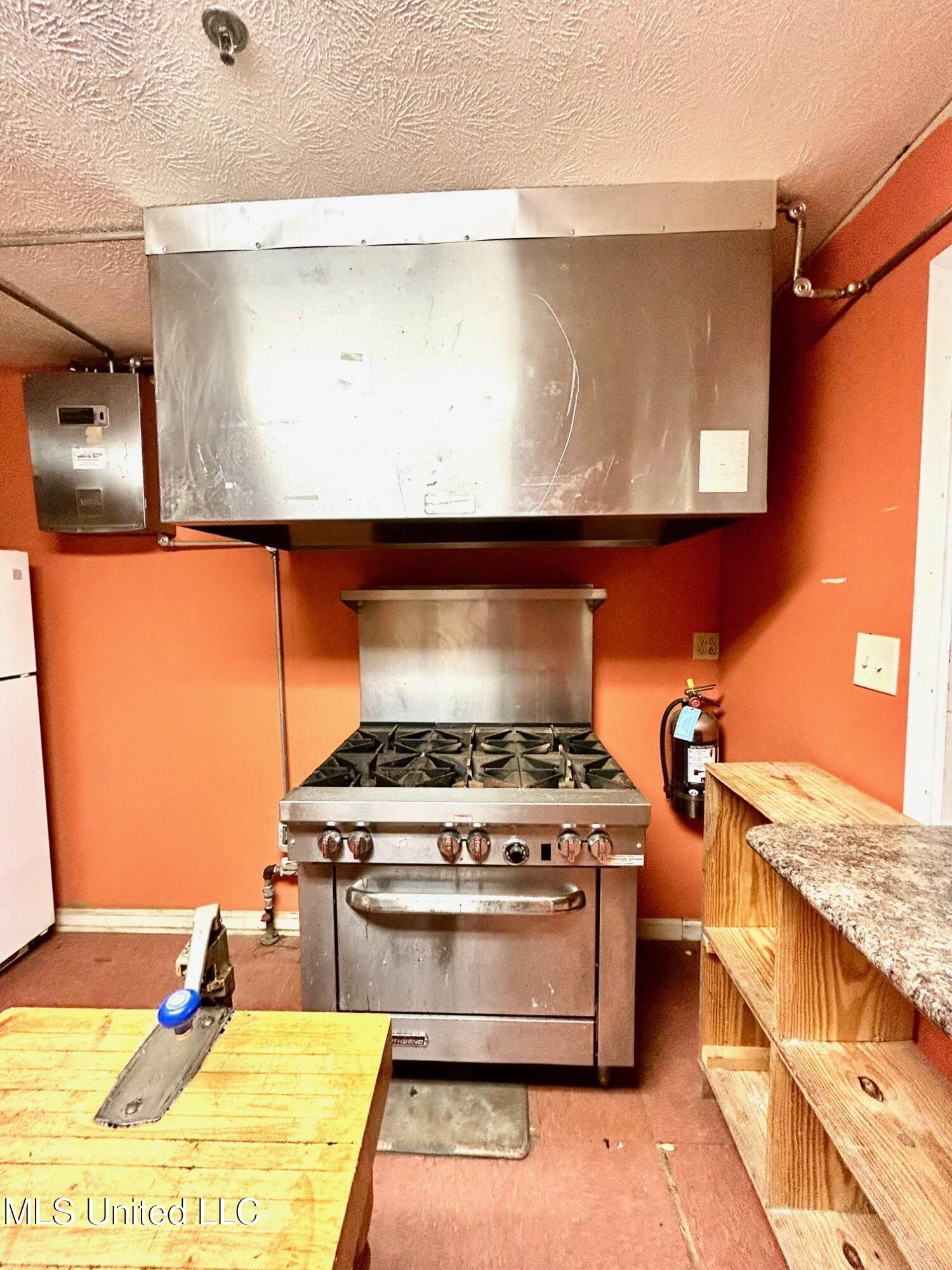 606 E Jackson Road Property Photo 44