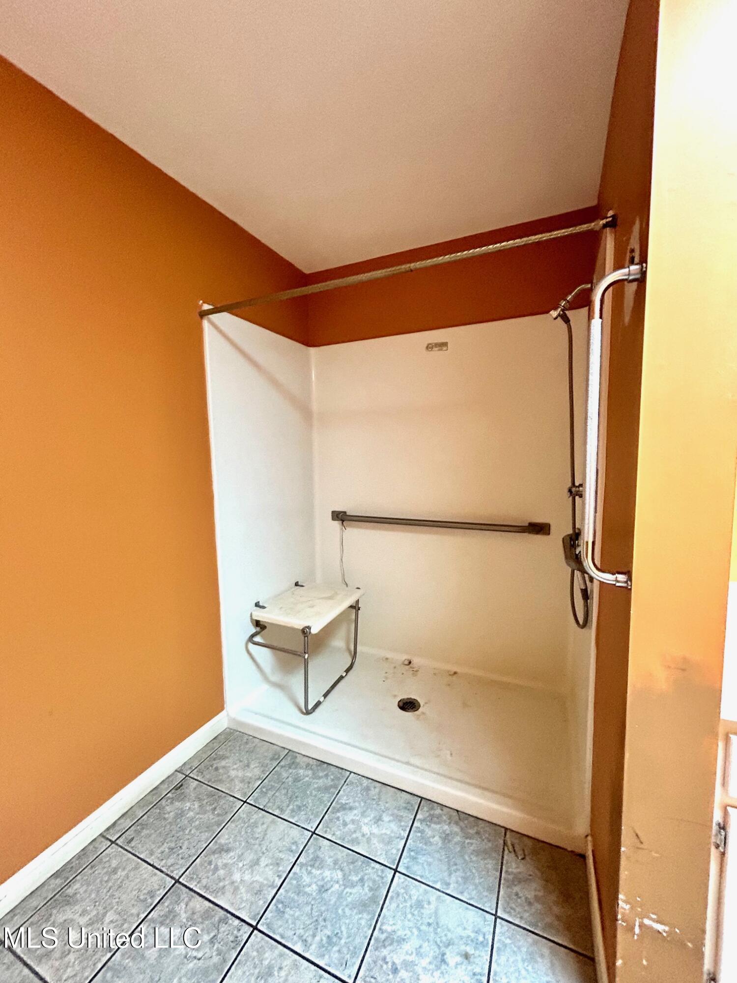 606 E Jackson Road Property Photo 49