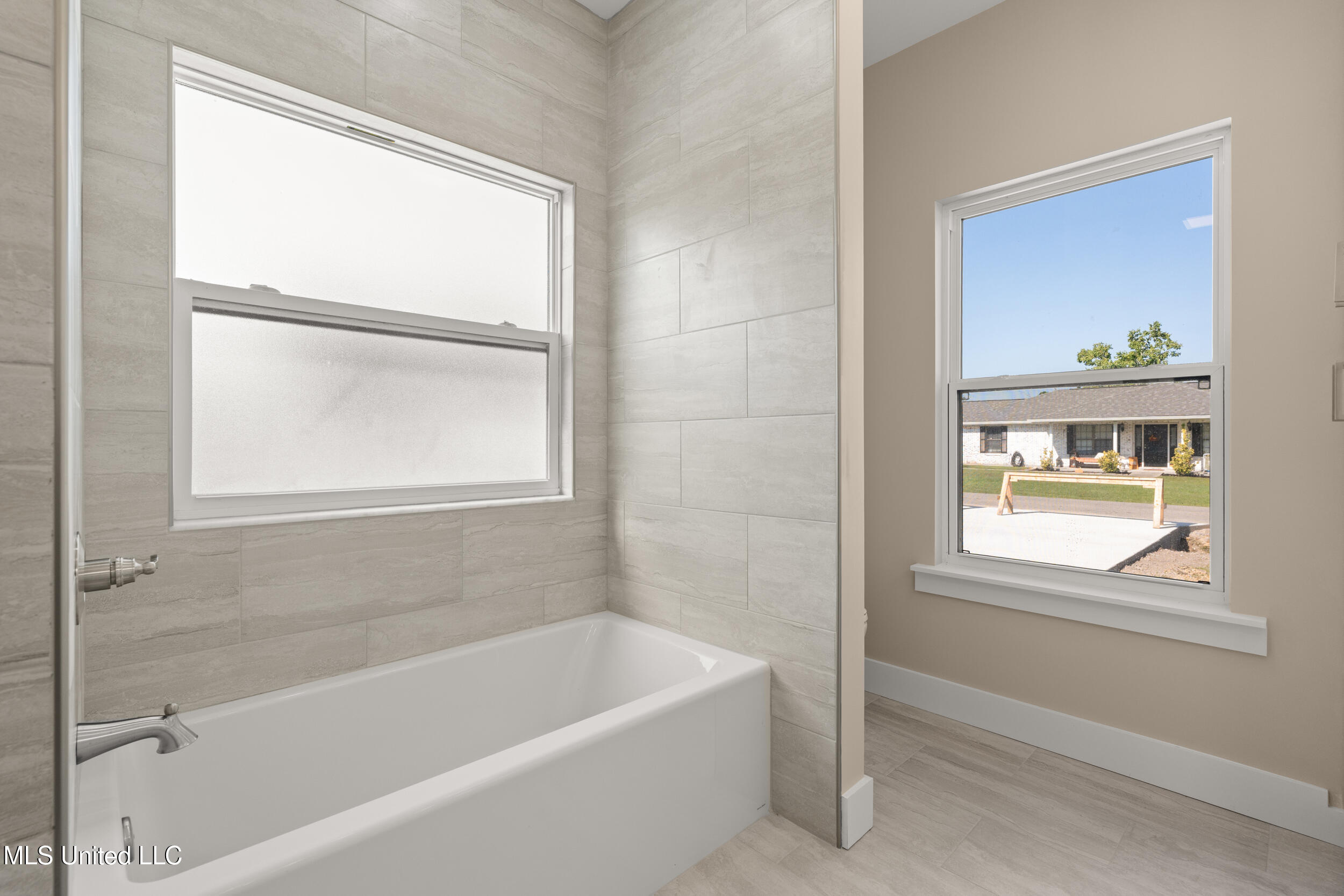 832 Combel Street Property Photo 27