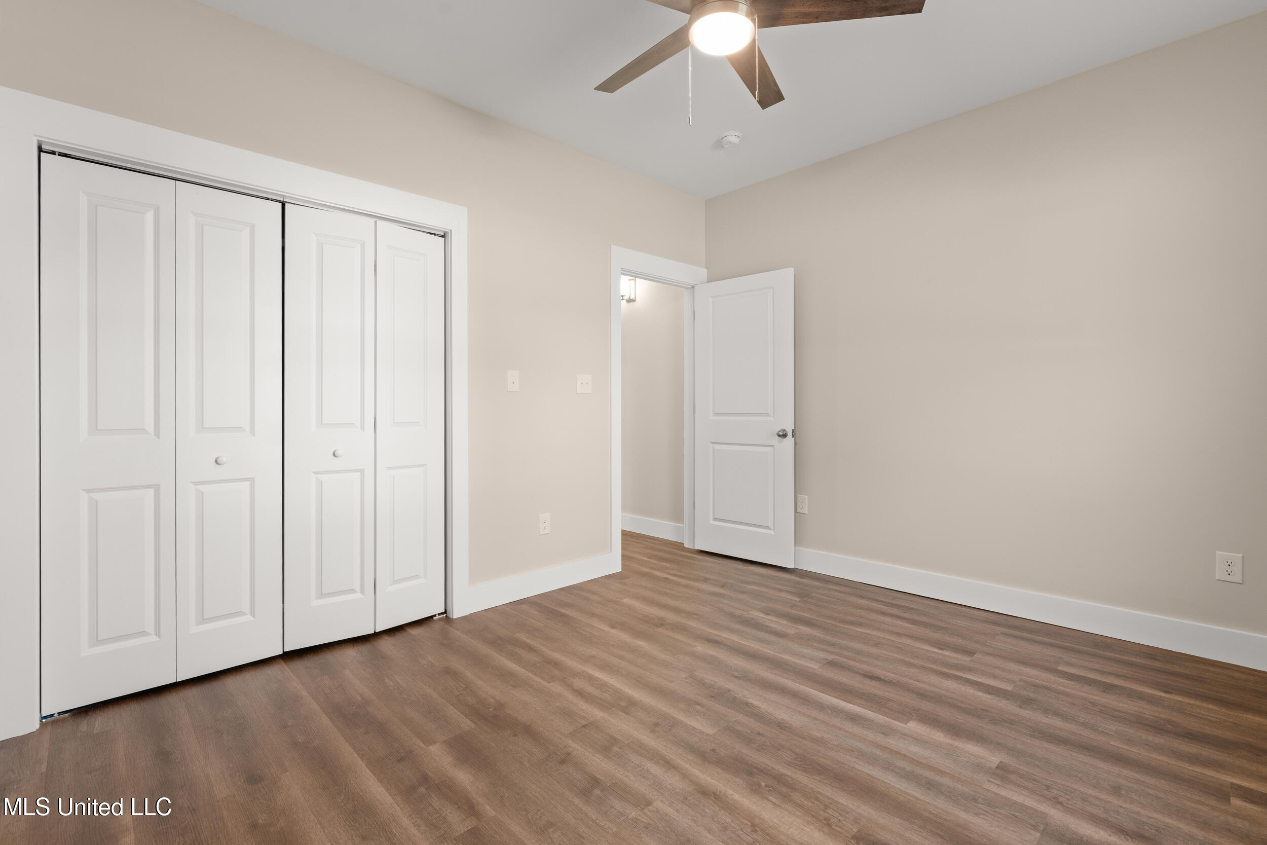 832 Combel Street Property Photo 31