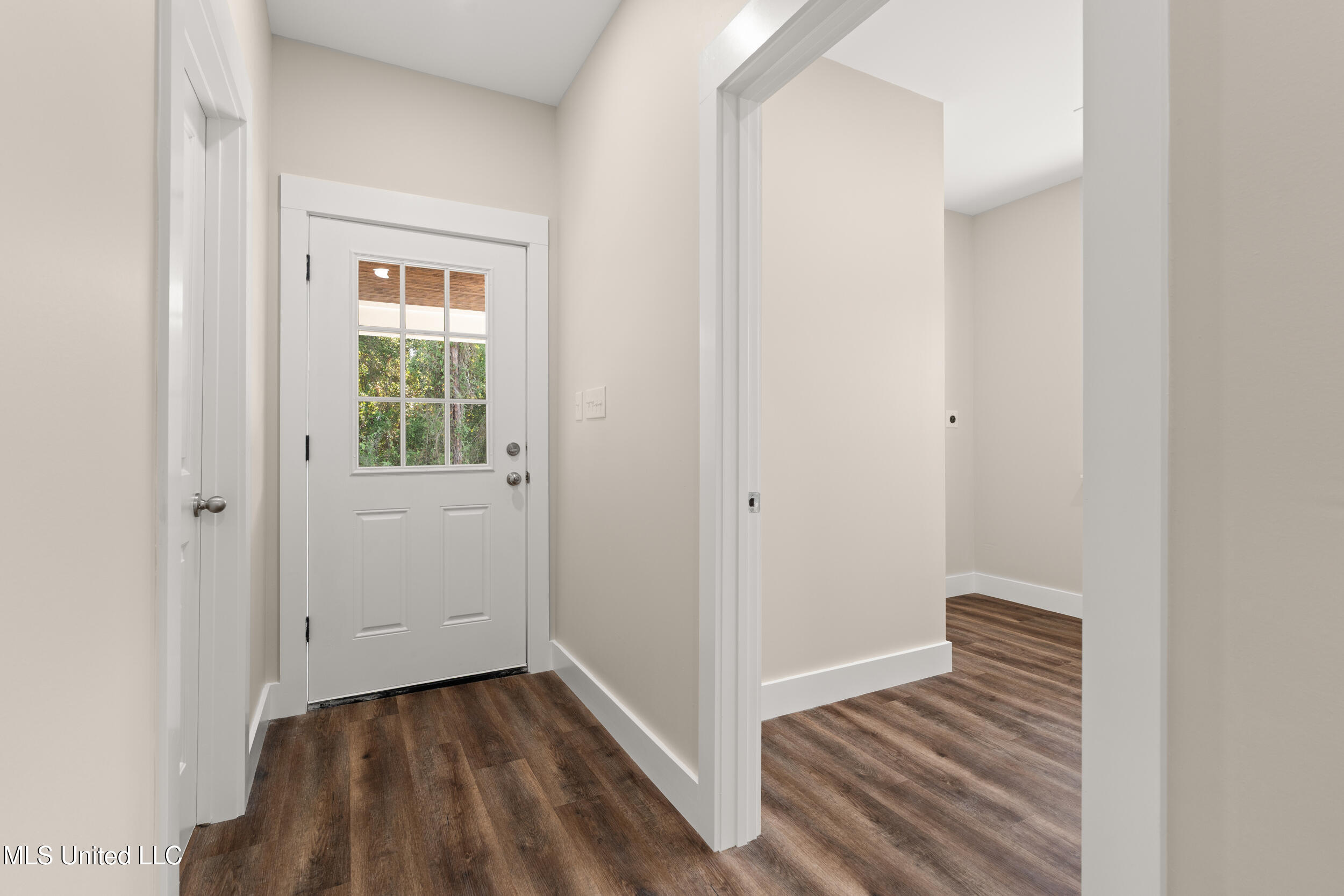 832 Combel Street Property Photo 37