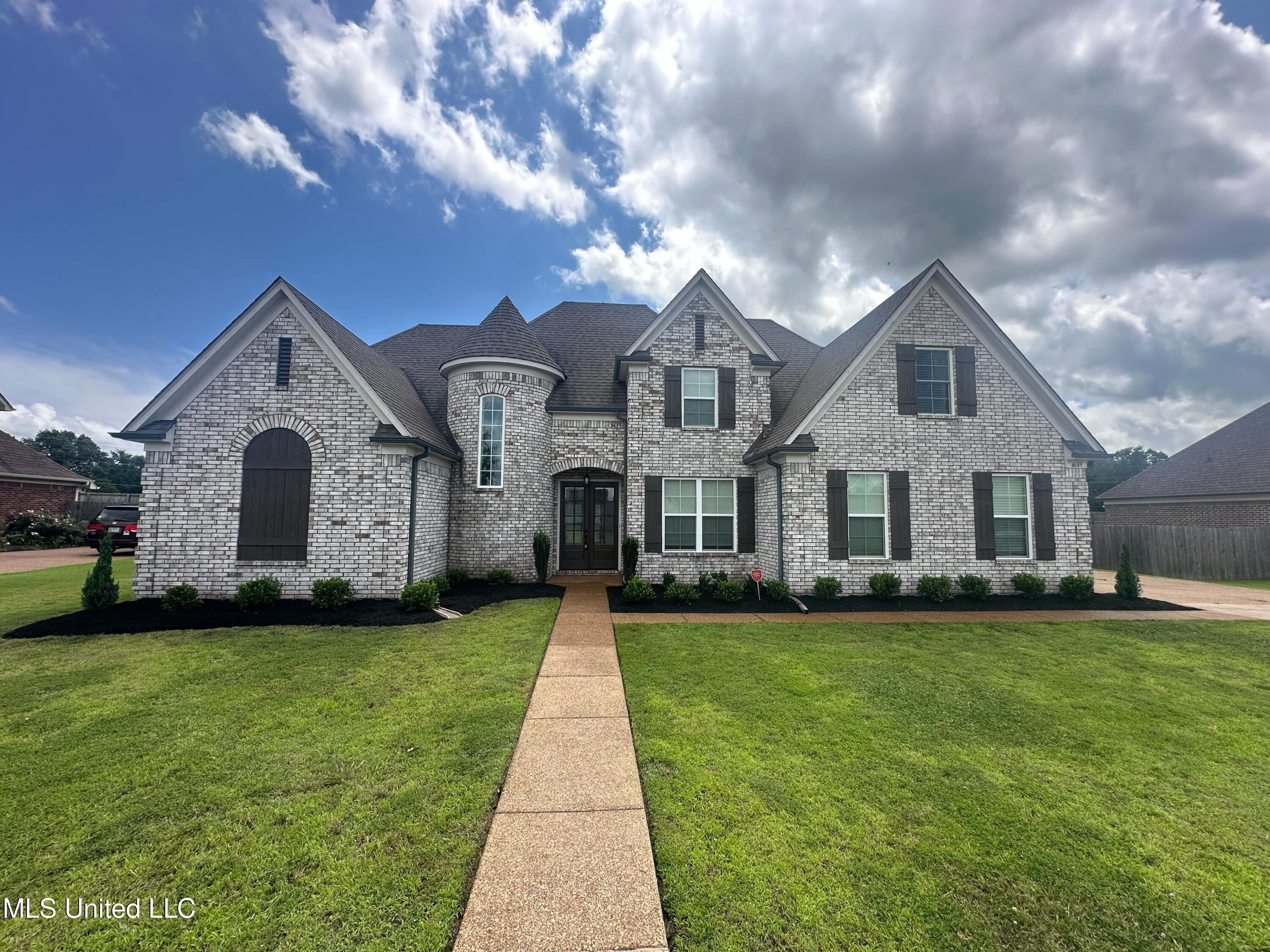 4689 Riva Ridge Drive Property Photo 1