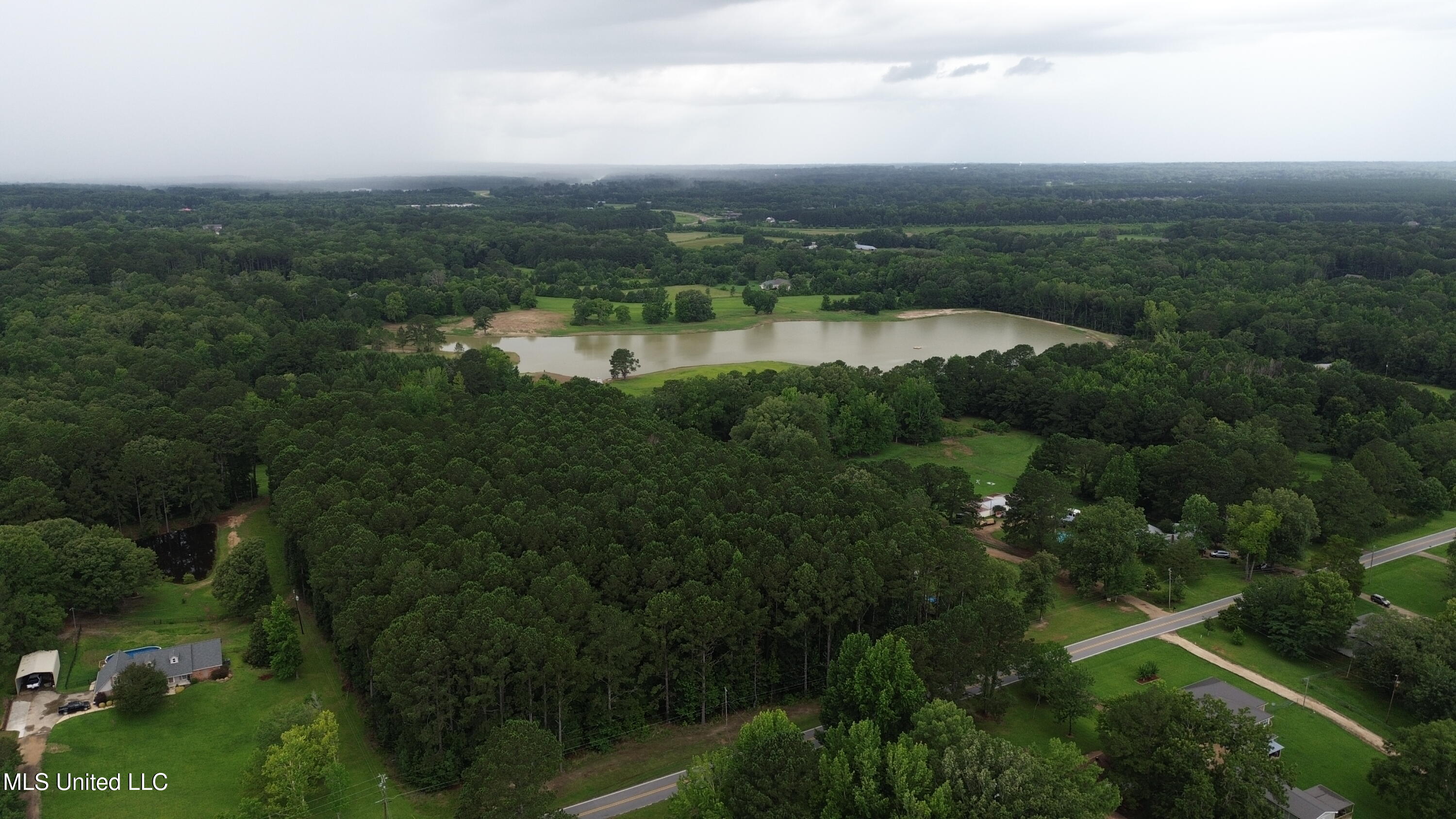 00 Hebron Hill Drive Property Photo 5