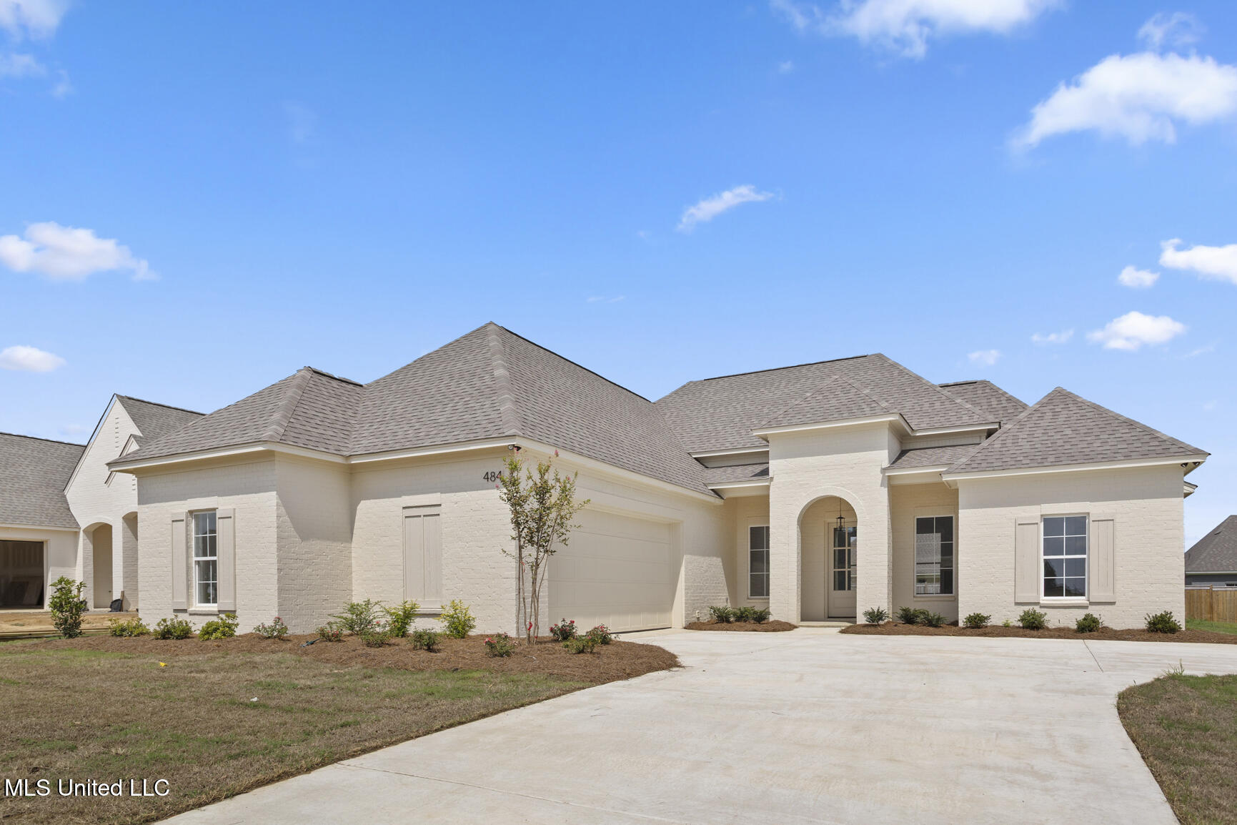 484 Aurora Circle Property Photo 1