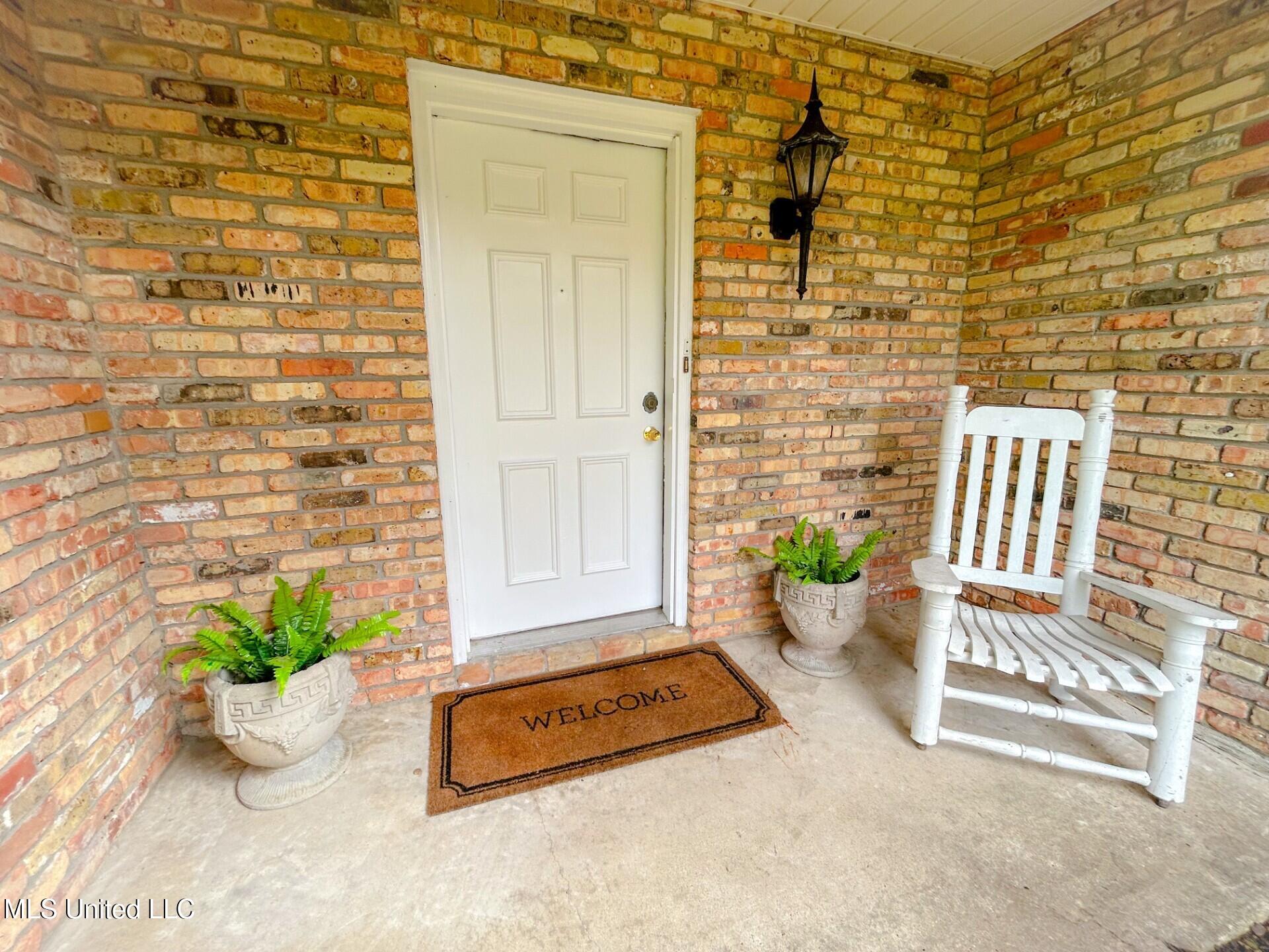 209 Margaret Avenue Property Photo 3