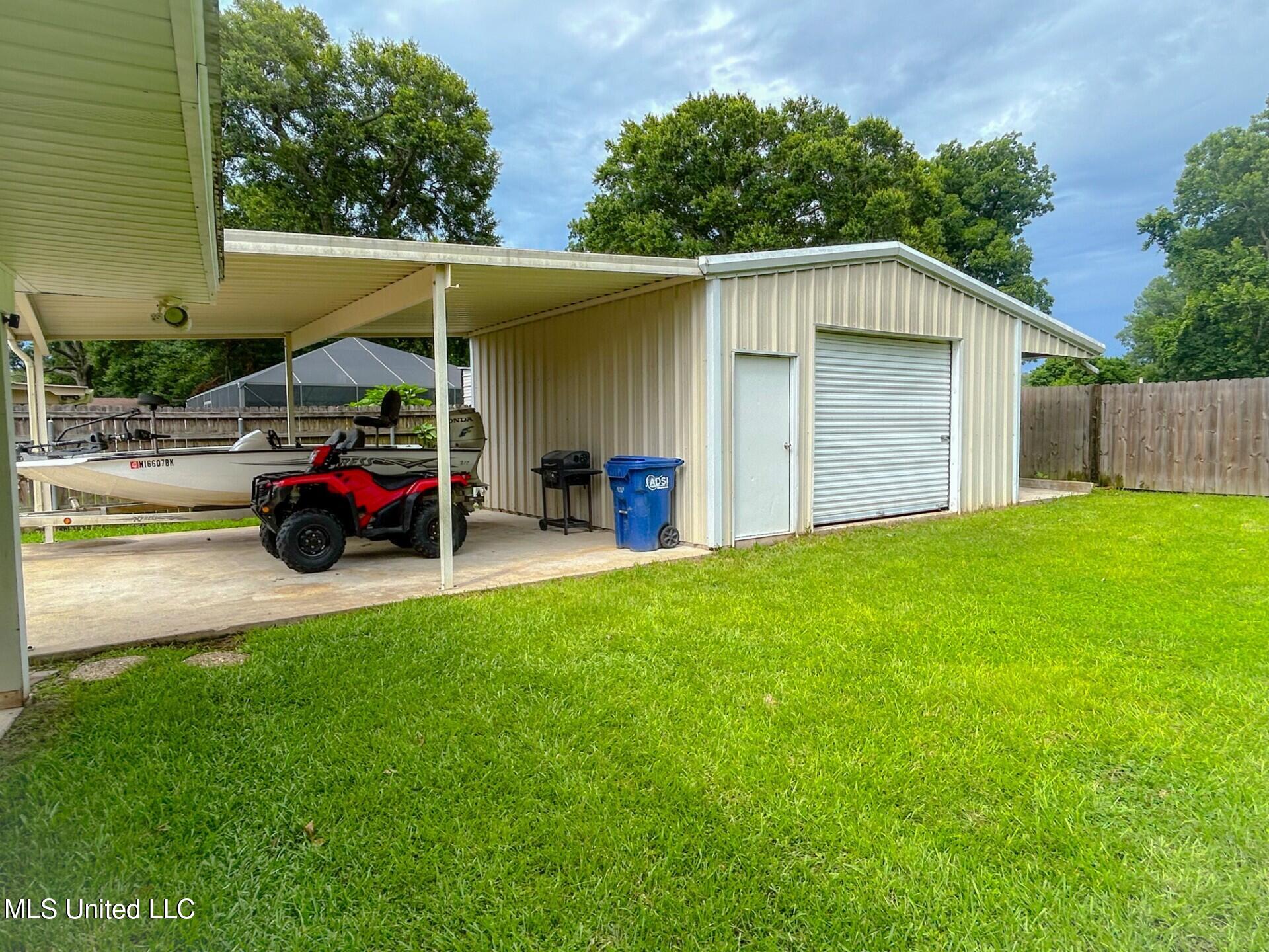 209 Margaret Avenue Property Photo 8