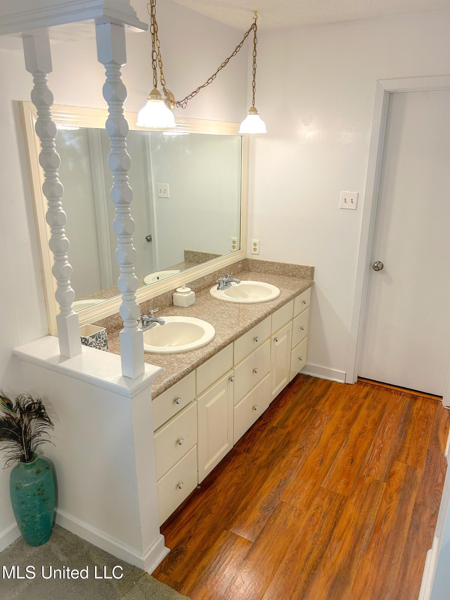 209 Margaret Avenue Property Photo 52