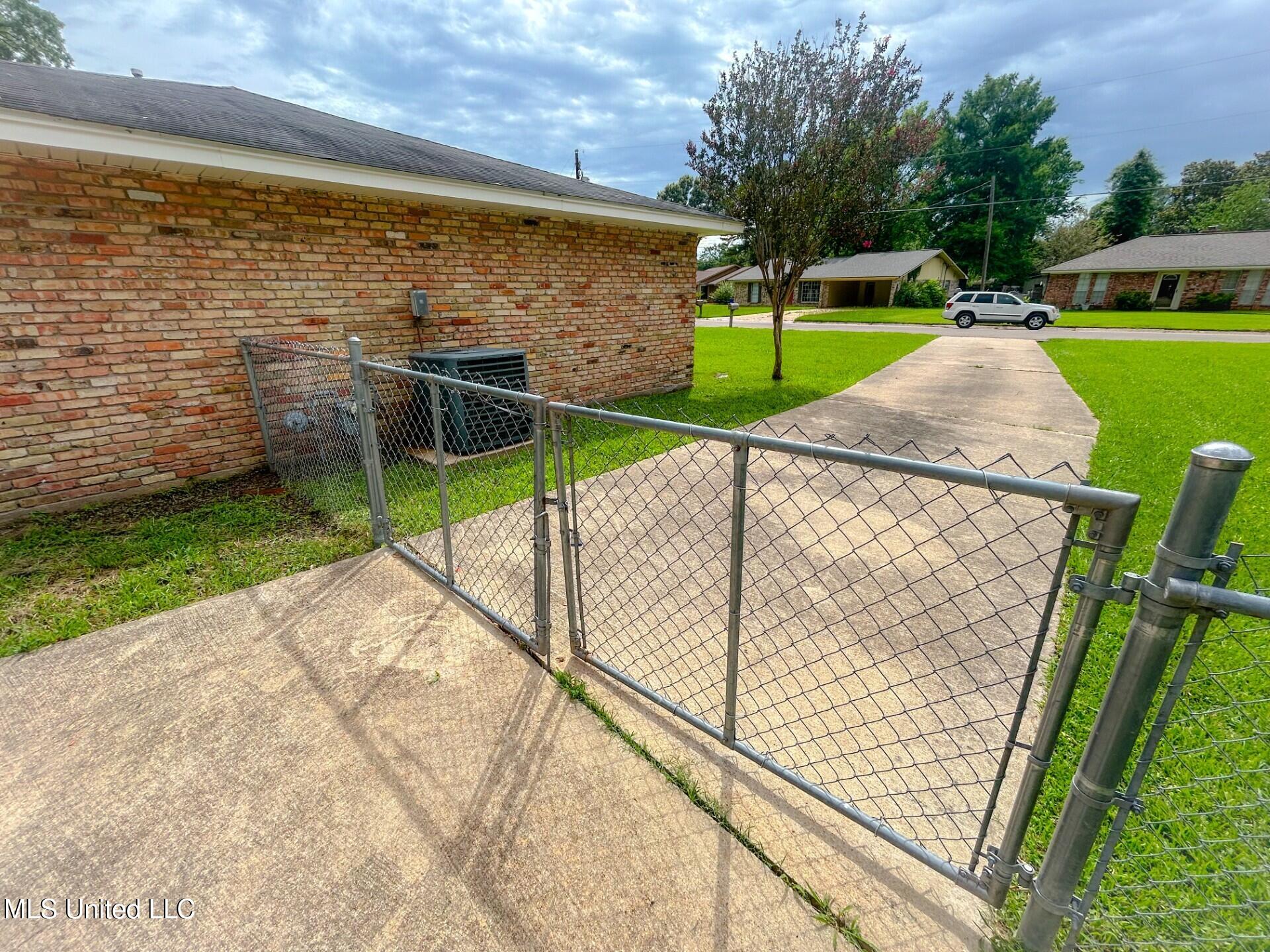 209 Margaret Avenue Property Photo 58