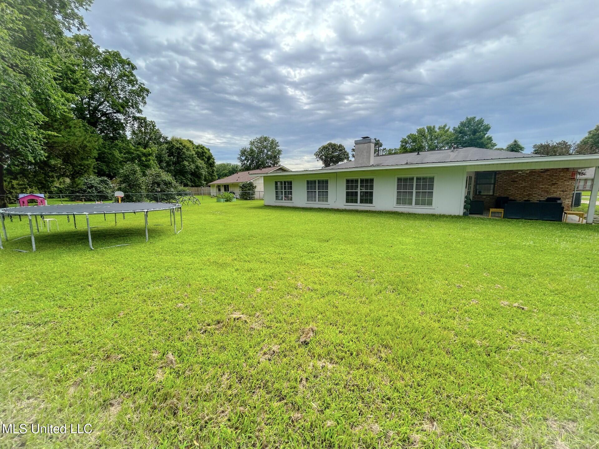 209 Margaret Avenue Property Photo 59