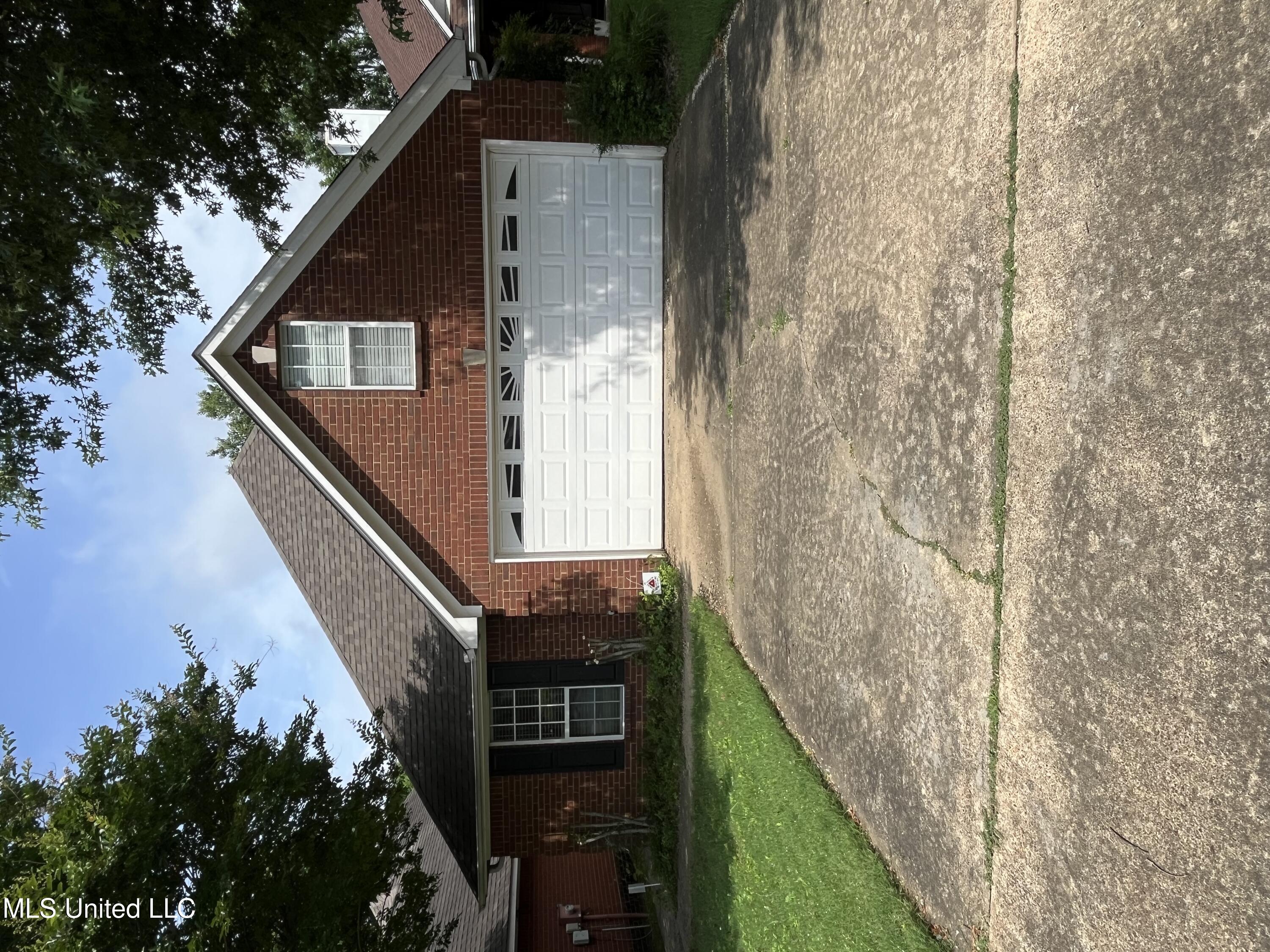 7597 Davis Parkway Property Photo 1