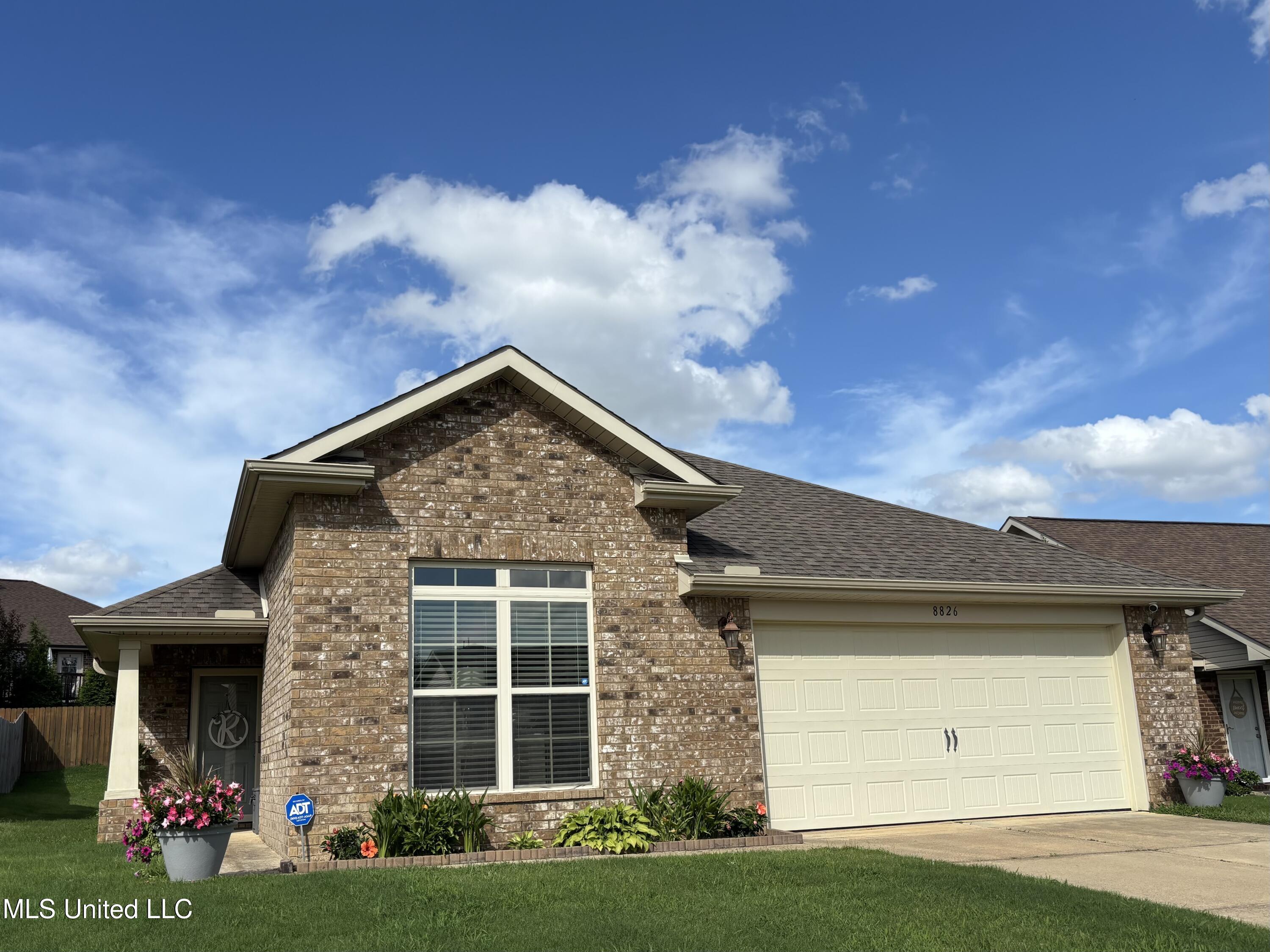 8826 Arendale Drive Property Photo 1