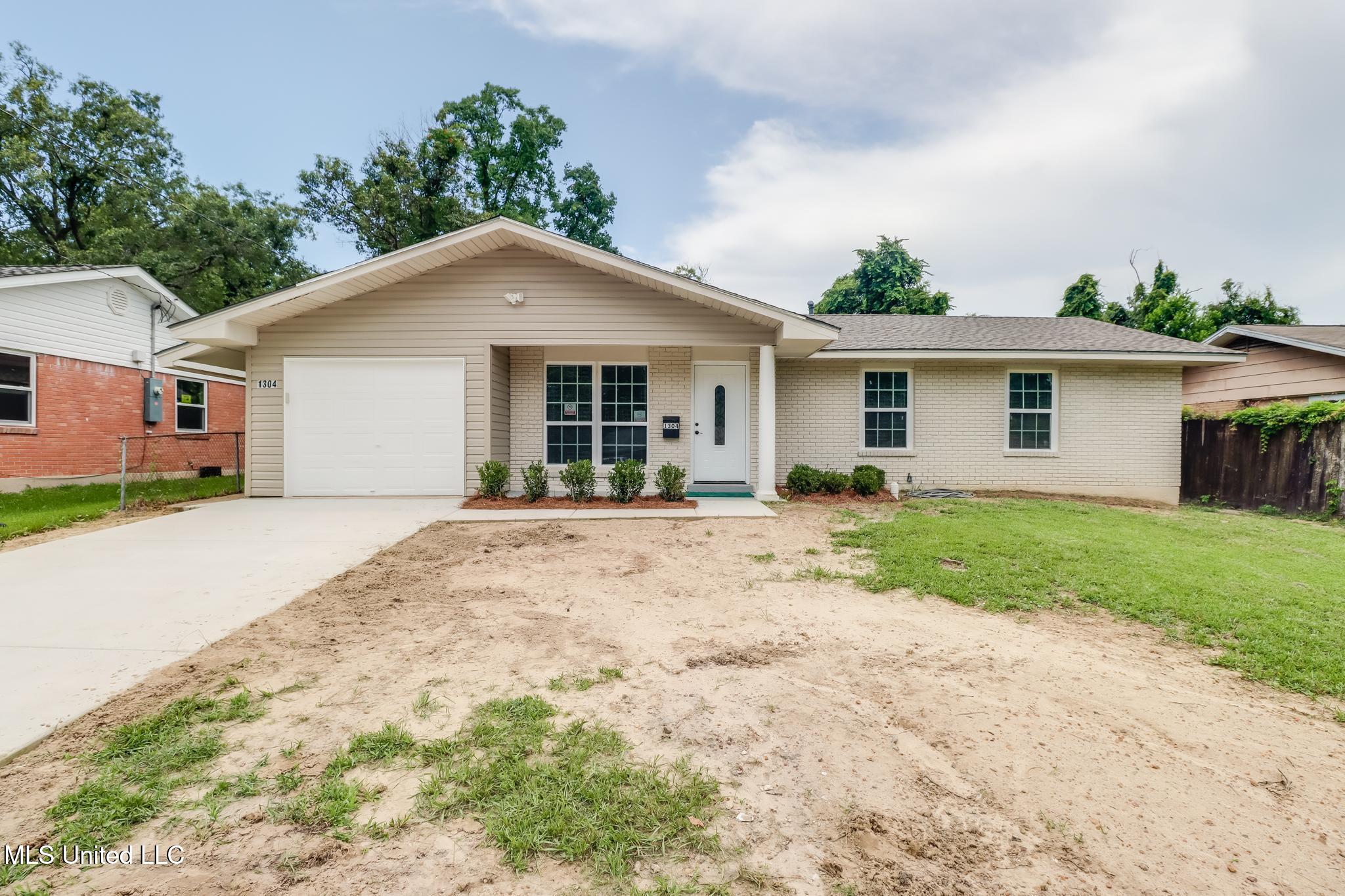 1304 29th Street Property Photo 1