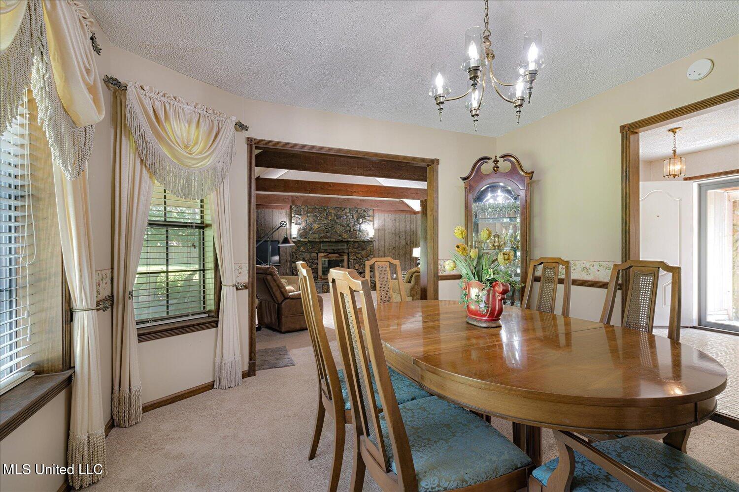 4210 Red Oaks Drive Property Photo 12