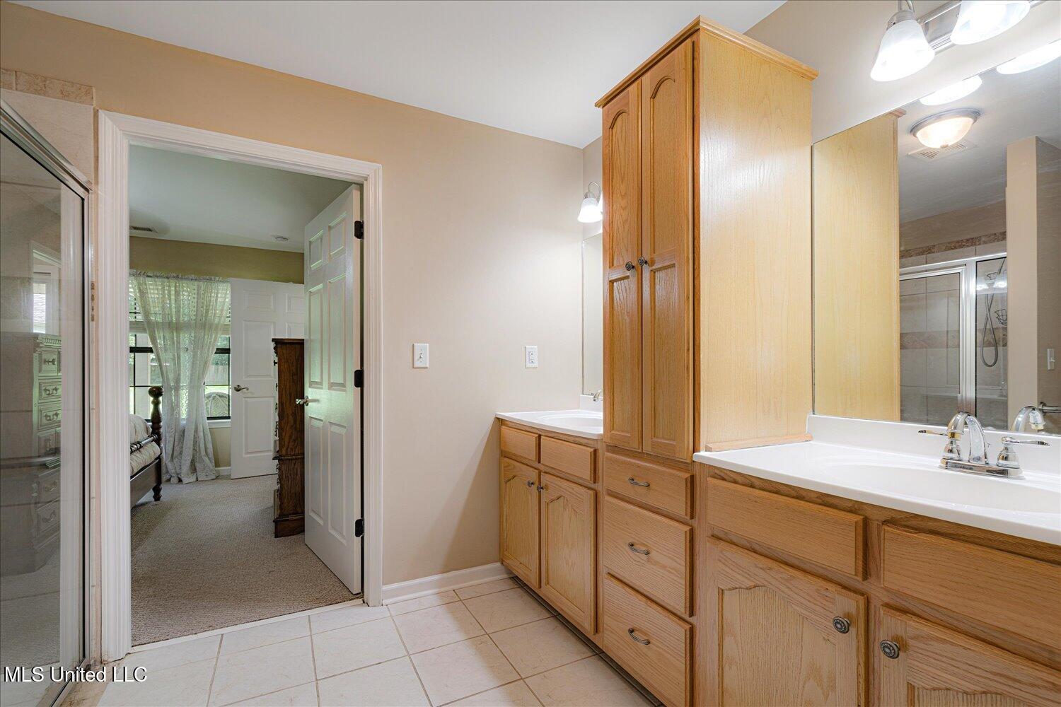 4210 Red Oaks Drive Property Photo 18