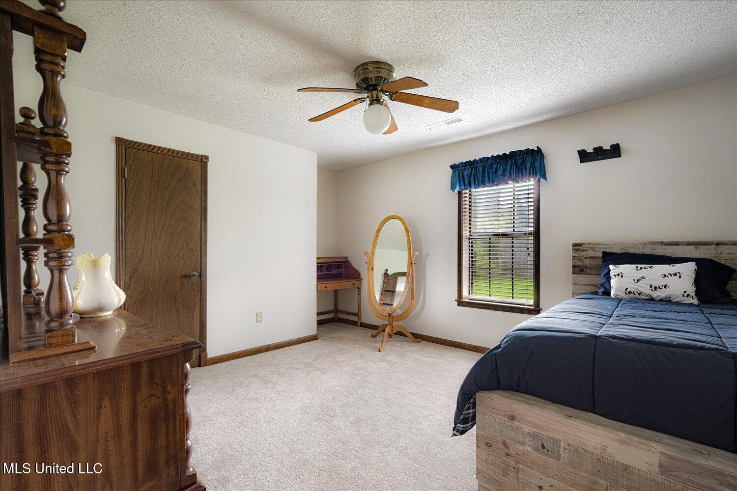 4210 Red Oaks Drive Property Photo 23