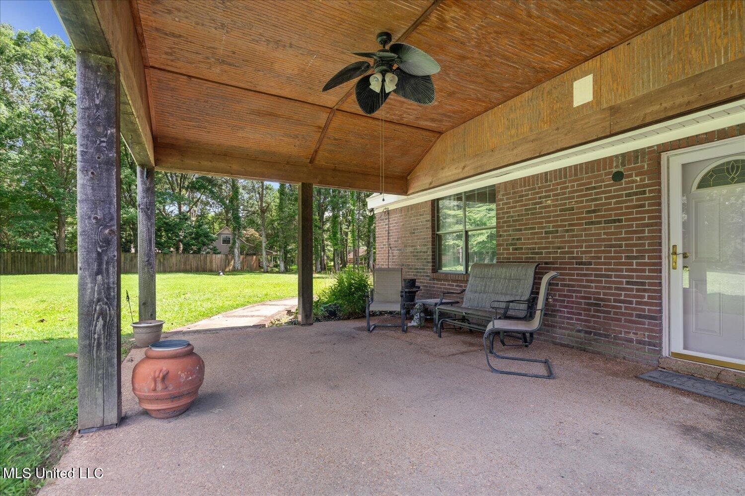 4210 Red Oaks Drive Property Photo 28