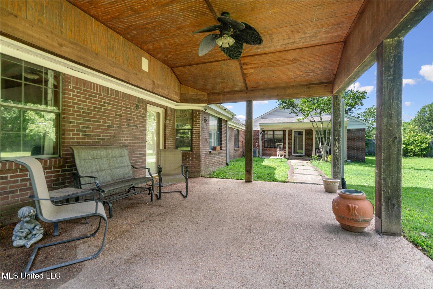 4210 Red Oaks Drive Property Photo 29