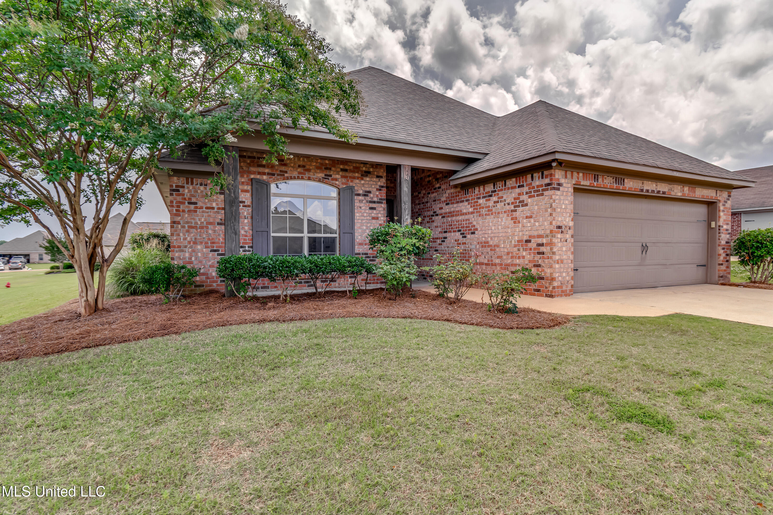 287 Rockbridge Drive Property Photo 1