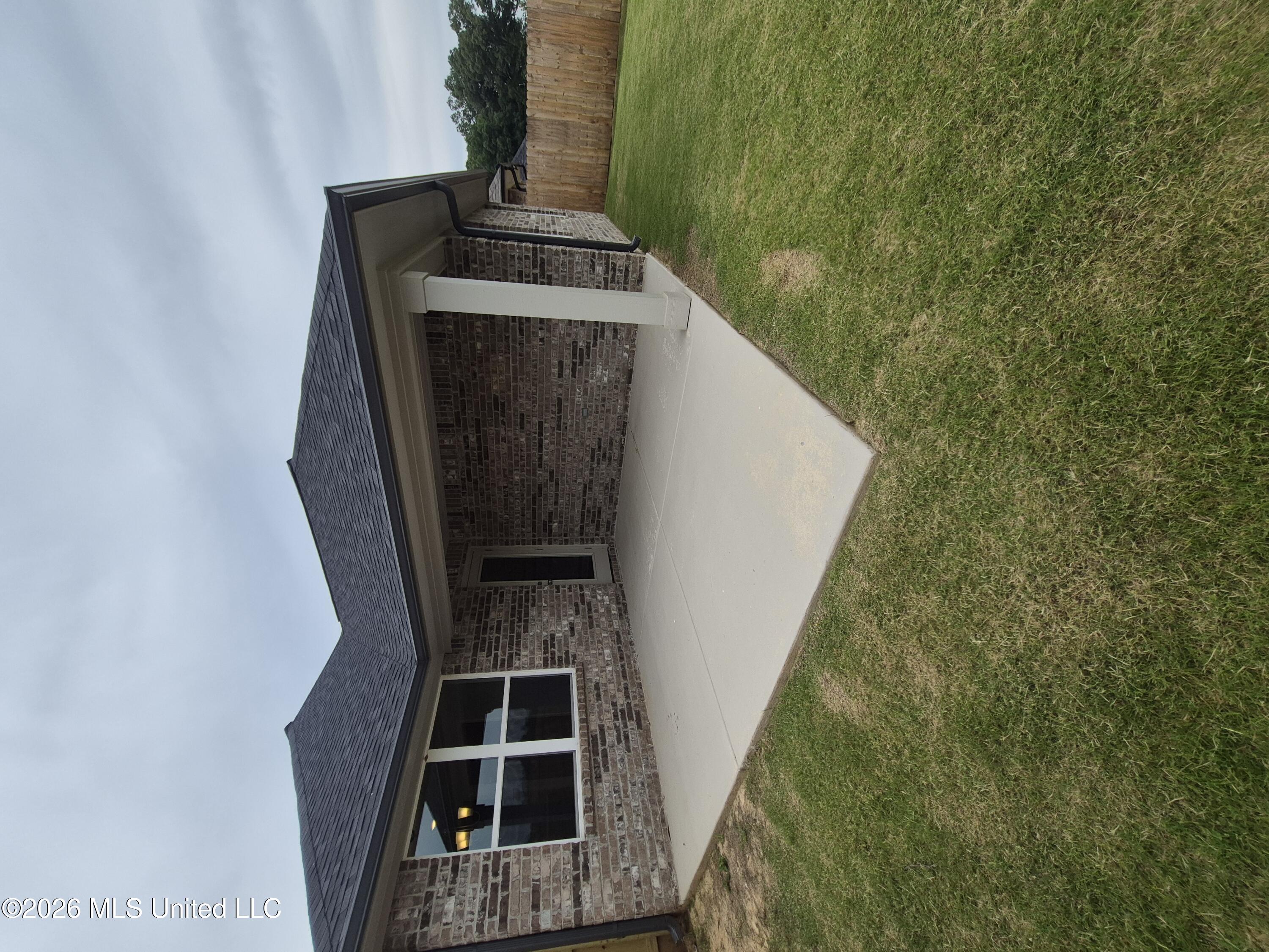 7881 Gardendale Drive Property Photo 14