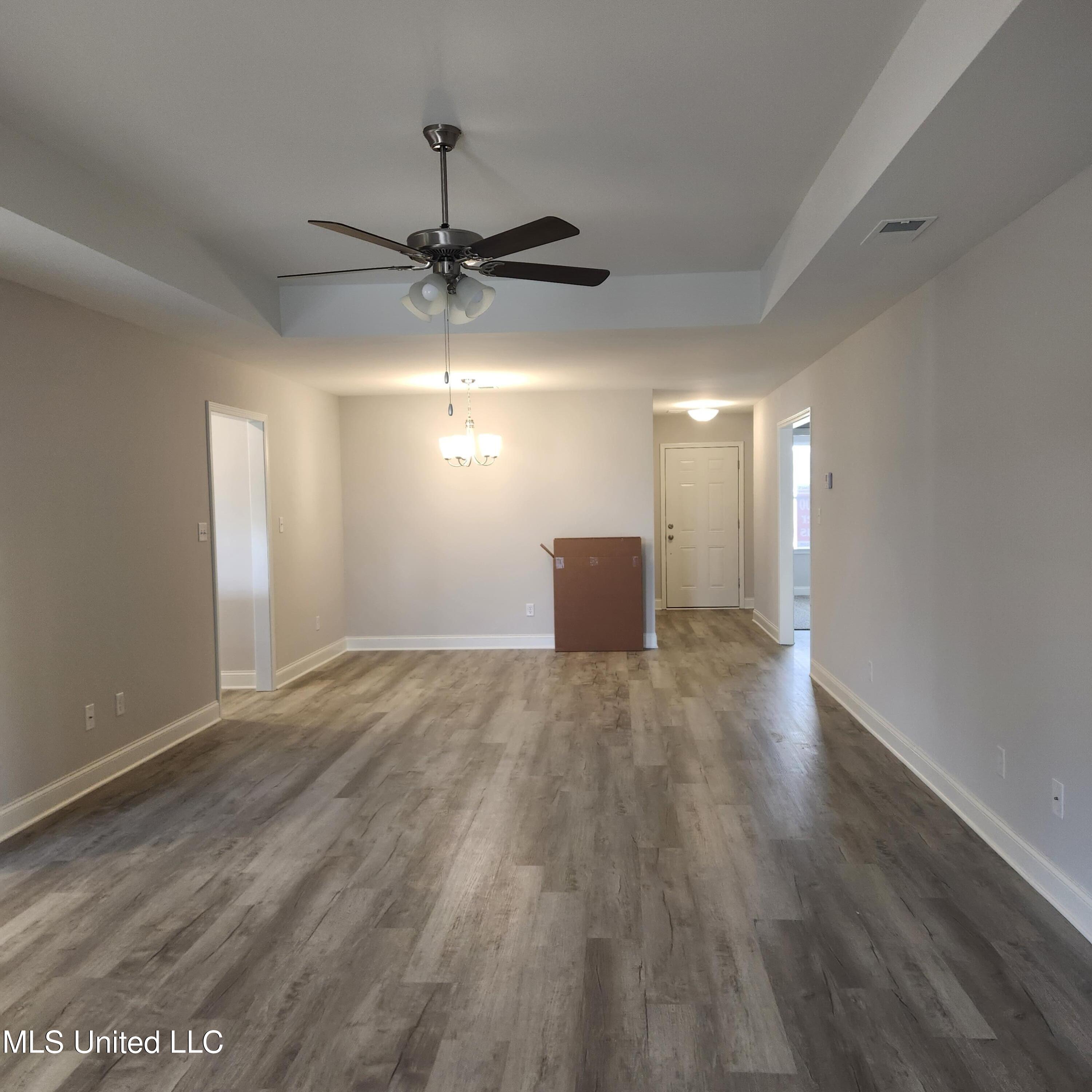 7881 Gardendale Drive Property Photo 25