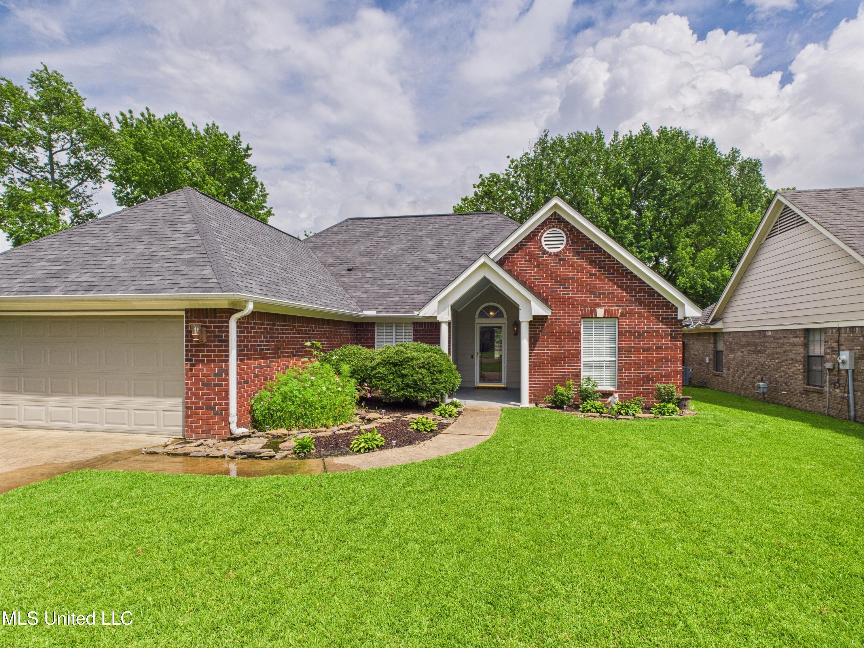 5710 Southbend Lane Property Photo 1