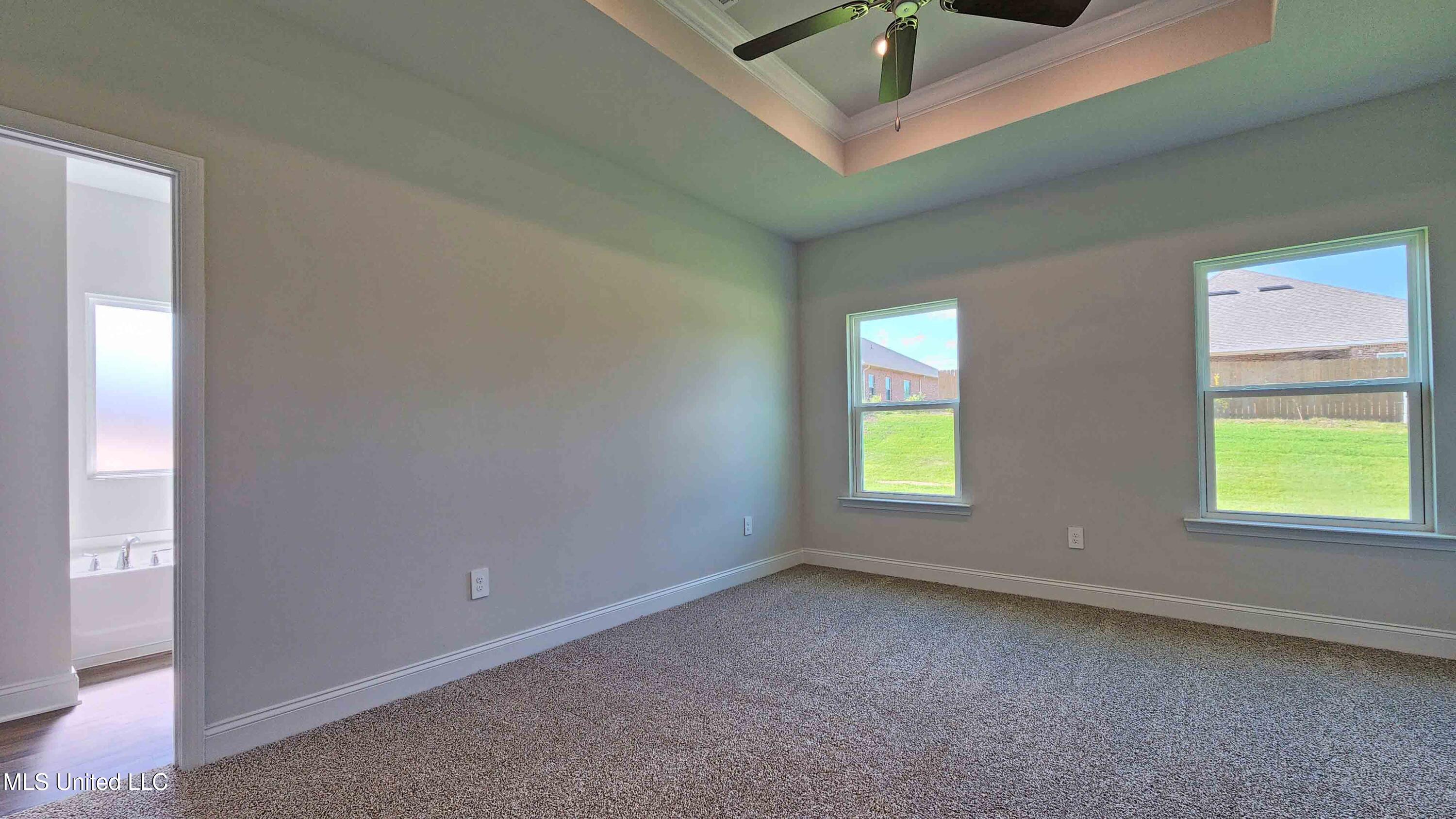 16047 Blue Ridge Drive Property Photo 4