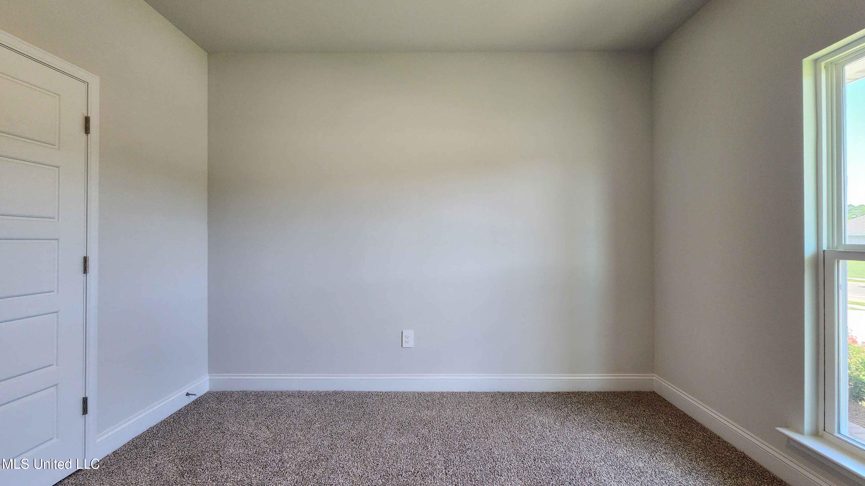 16047 Blue Ridge Drive Property Photo 29