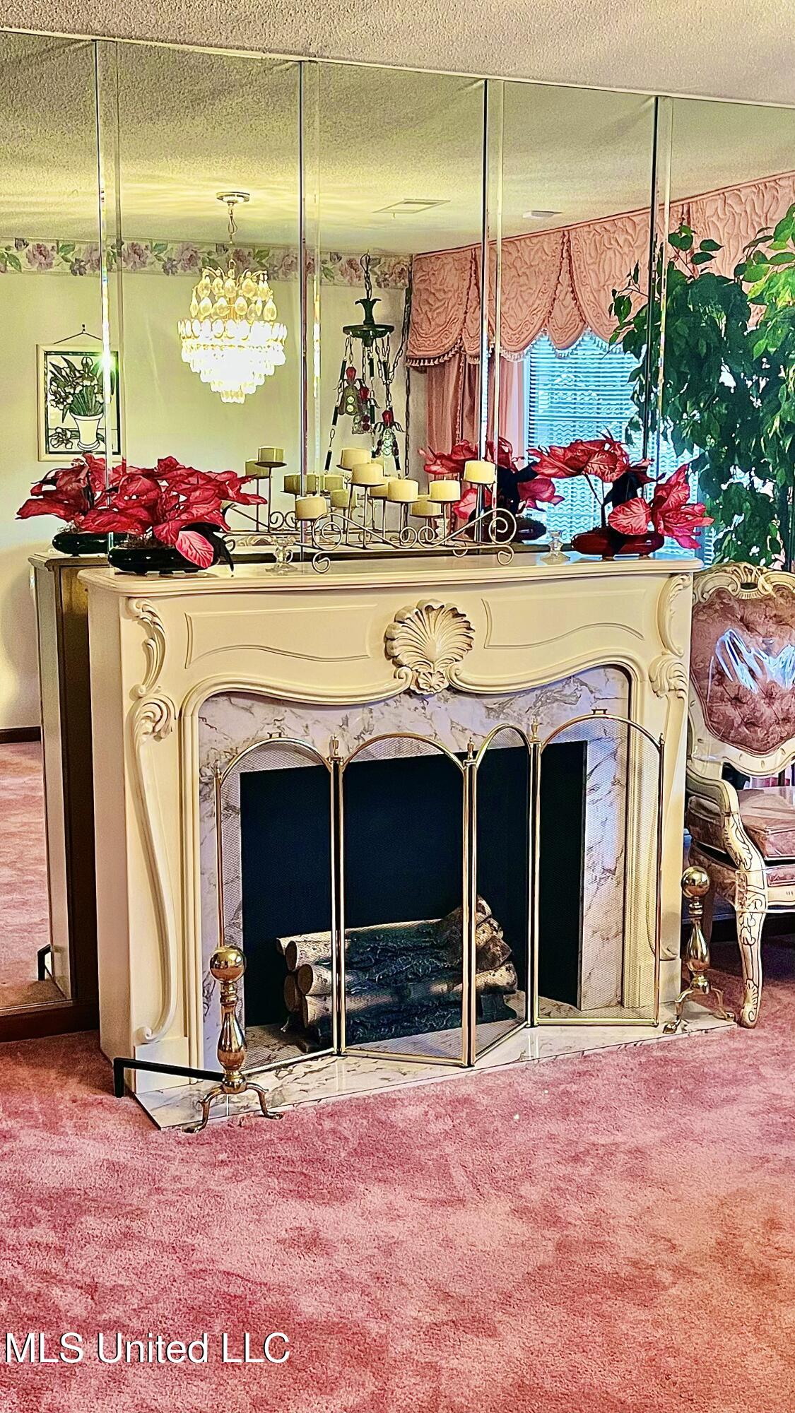 1335 Chestnut Street Property Photo 2