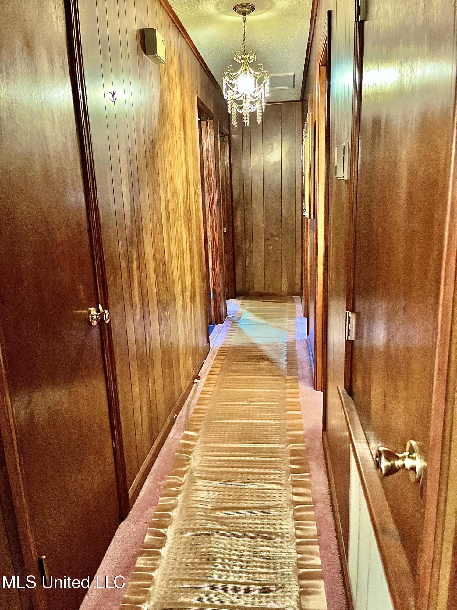 1335 Chestnut Street Property Photo 6