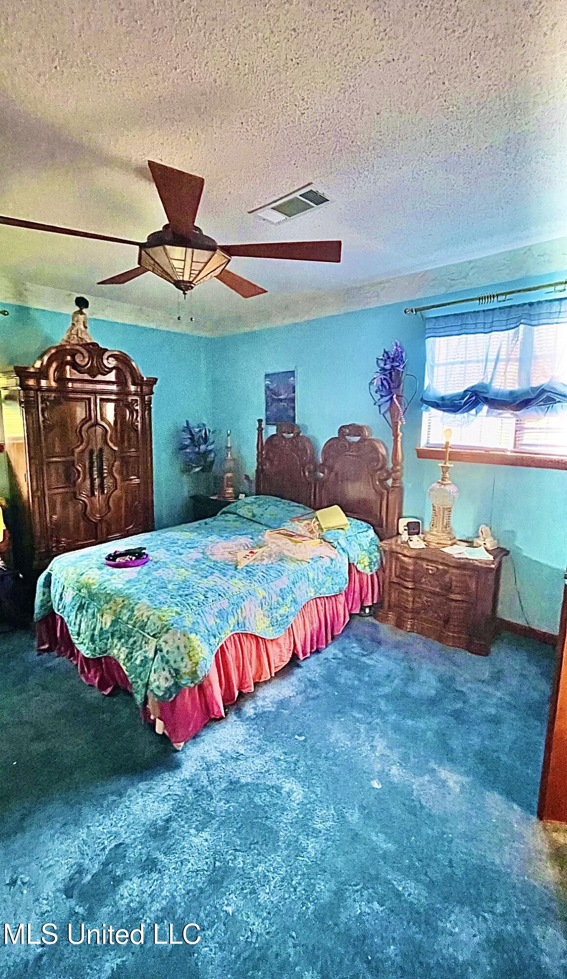 1335 Chestnut Street Property Photo 11