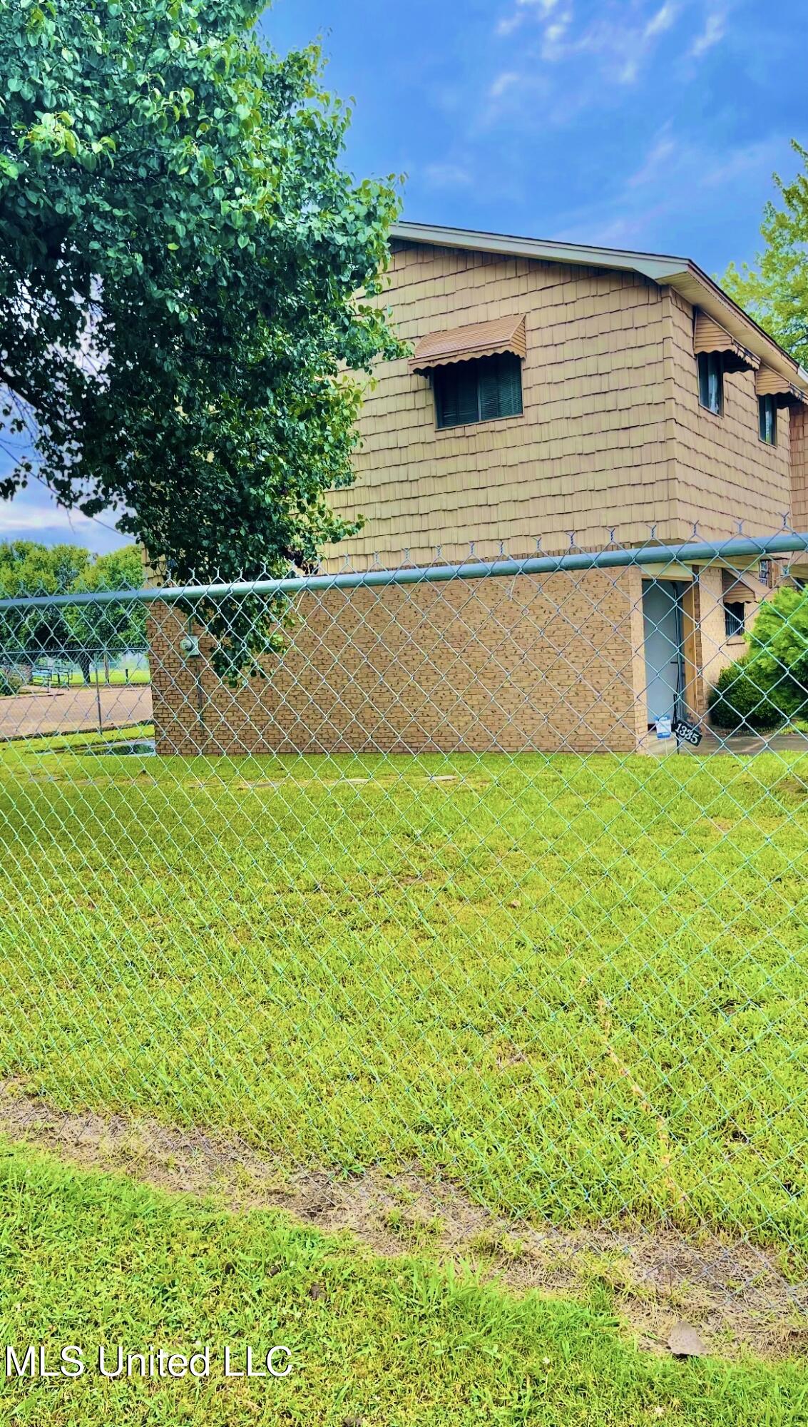 1335 Chestnut Street Property Photo 21