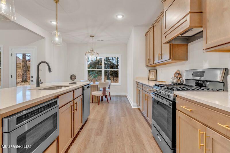 2007 College Road Property Photo 14
