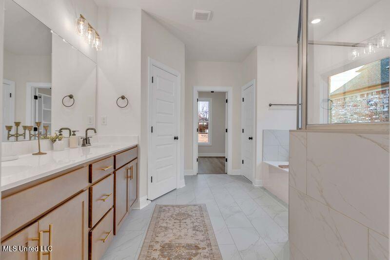 2007 College Road Property Photo 20