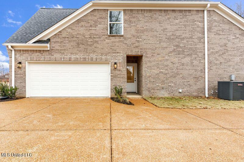 2007 College Road Property Photo 32
