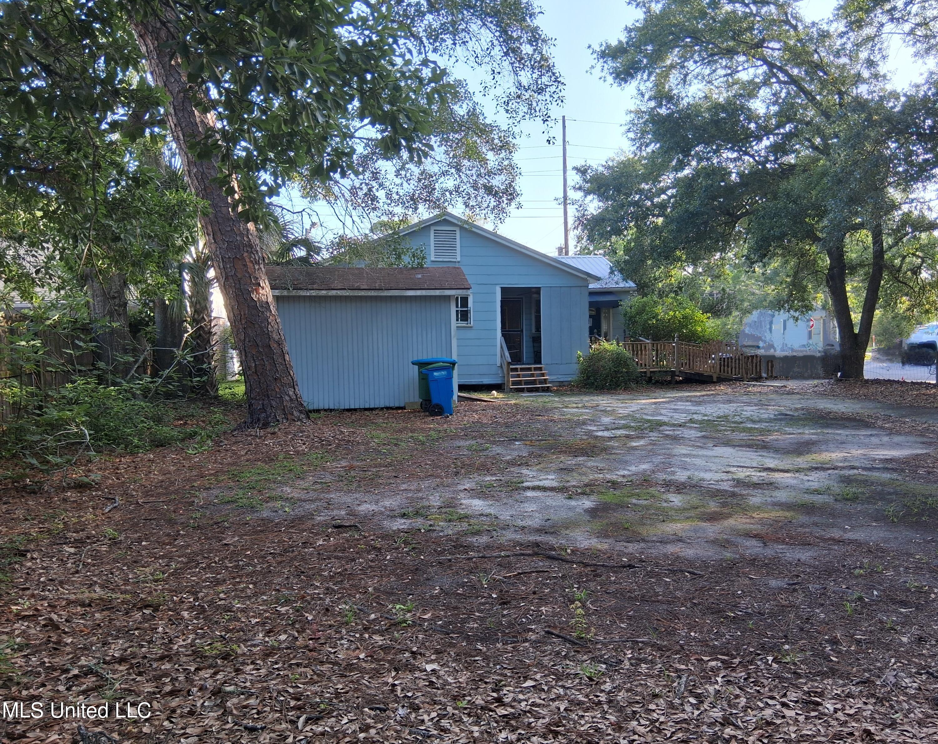 2128 Ingalls Avenue Property Photo 2