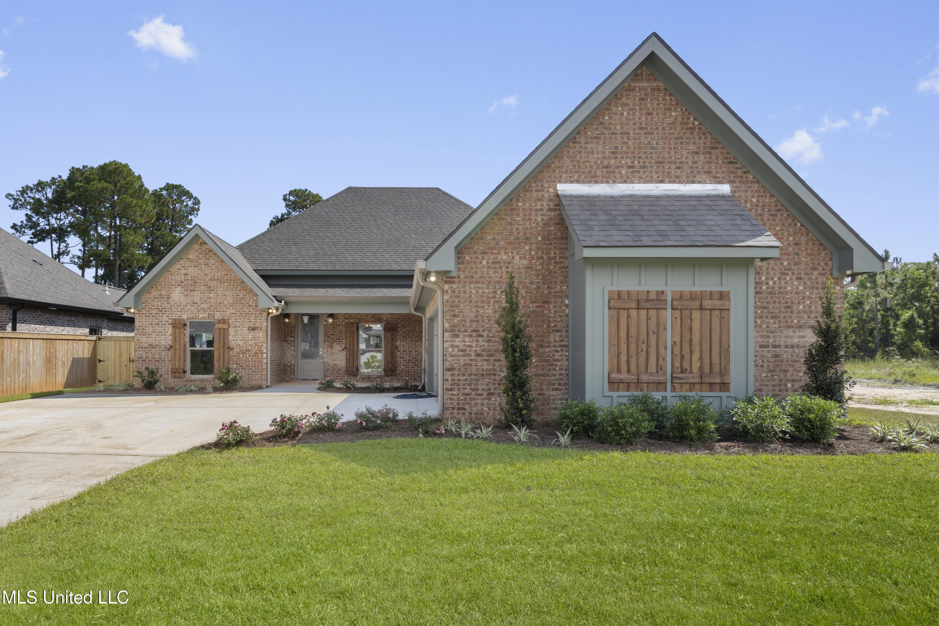 10893 Lily Lane Property Photo 1