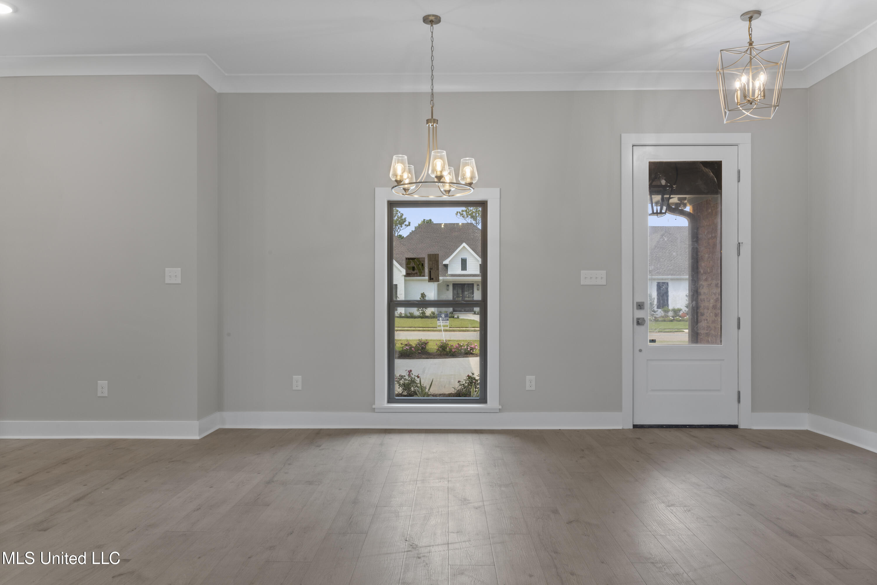 10893 Lily Lane Property Photo 11