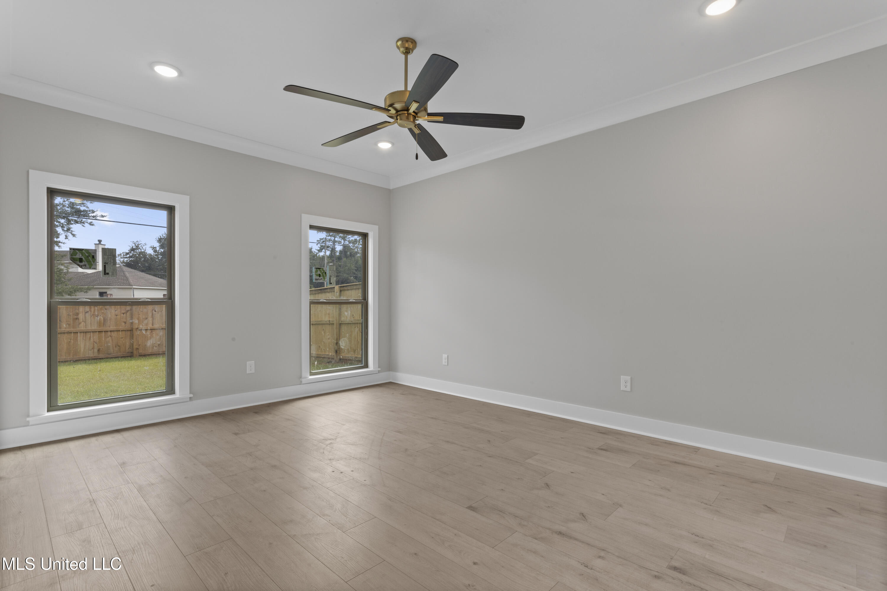 10893 Lily Lane Property Photo 12