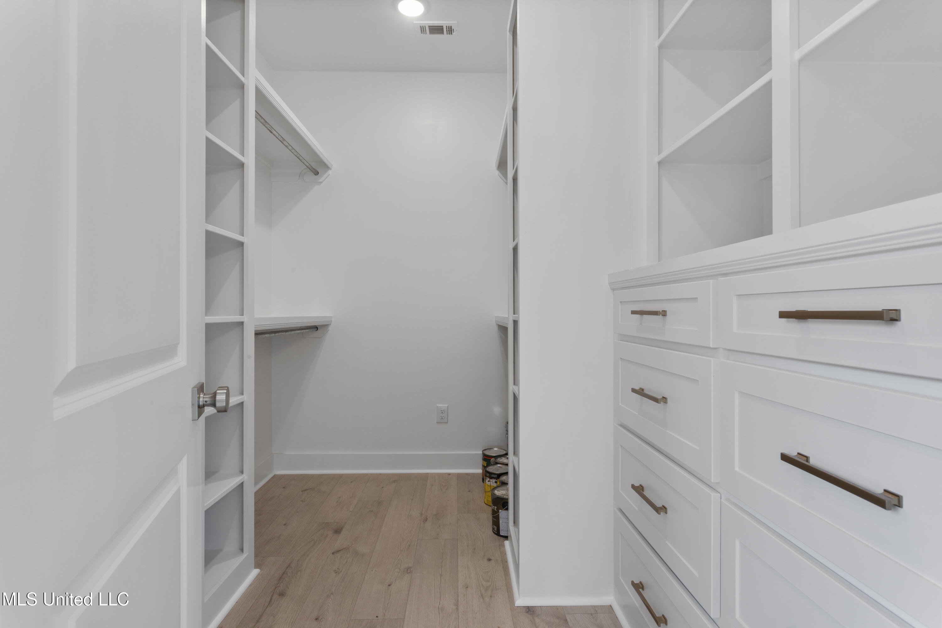 10893 Lily Lane Property Photo 16