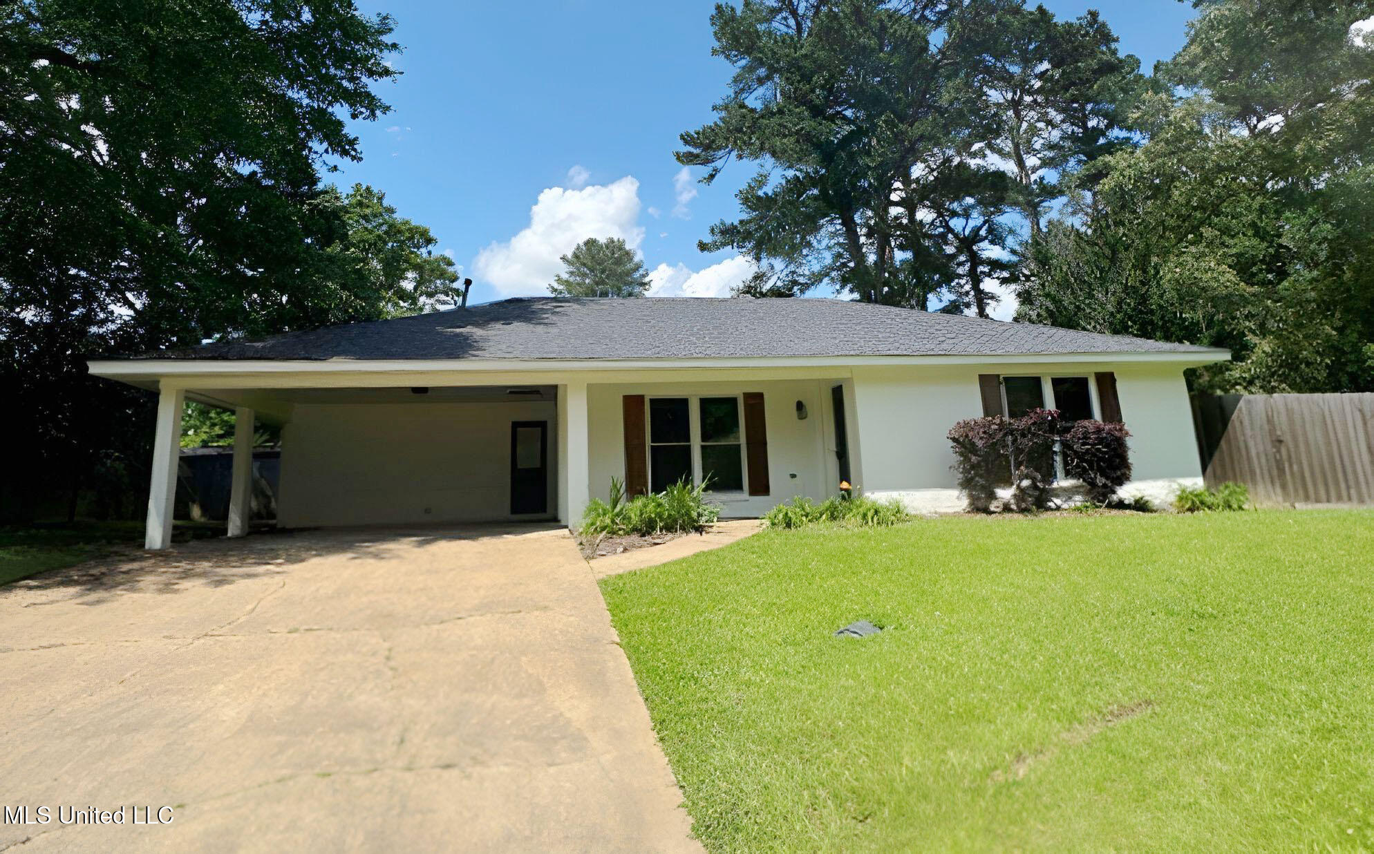 106 Woodcliff Place Property Photo 1