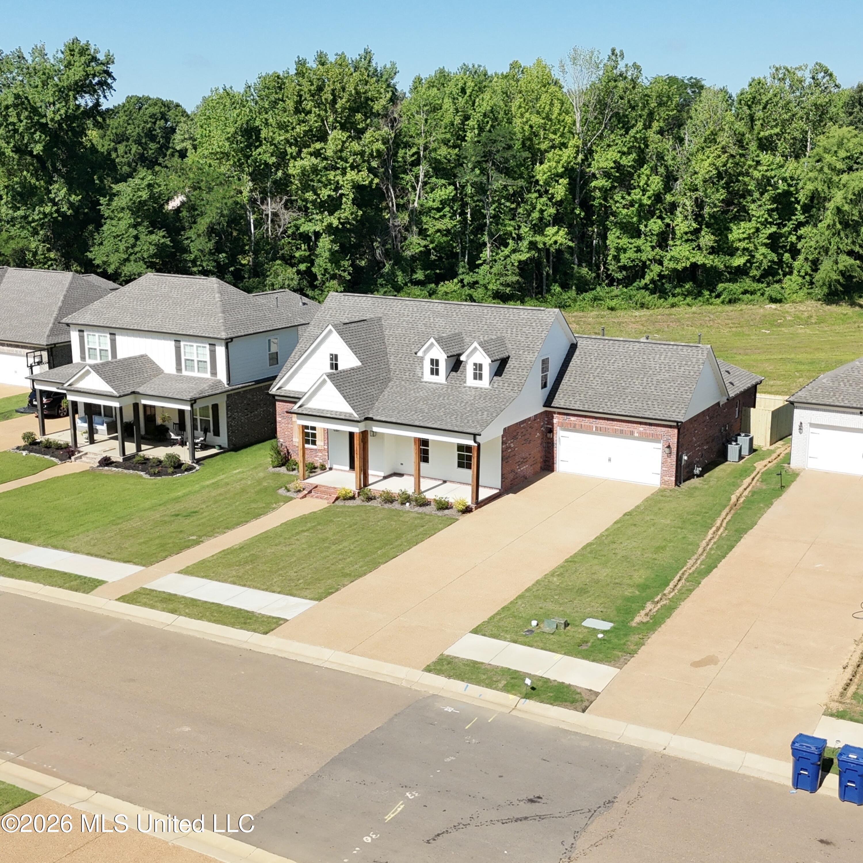 1347 Creekside Lane