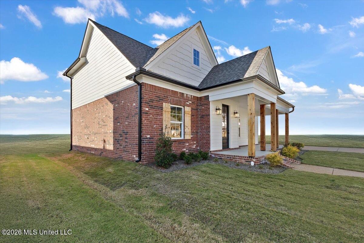 1347 Creekside Lane Property Photo 5