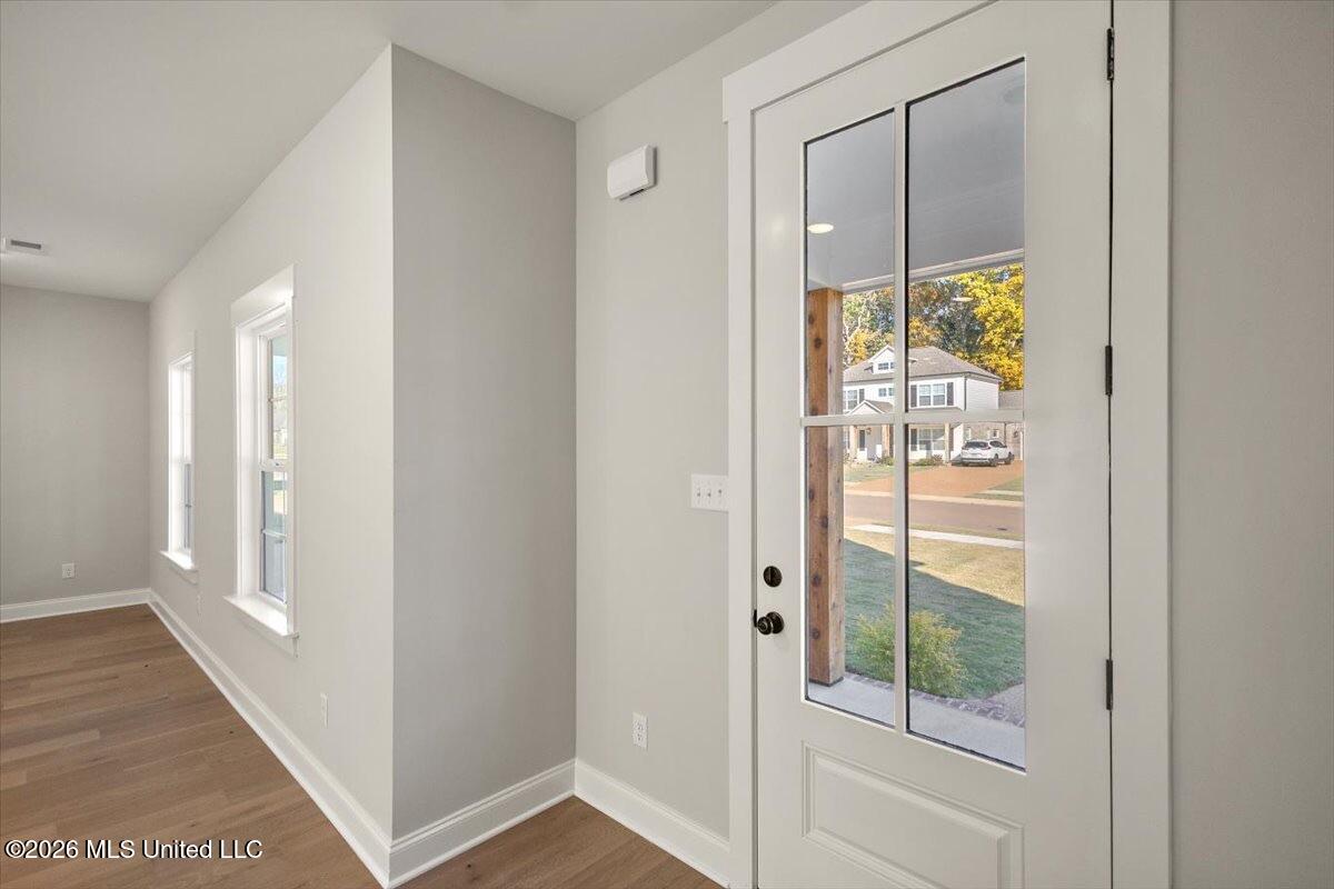 1347 Creekside Lane Property Photo 8