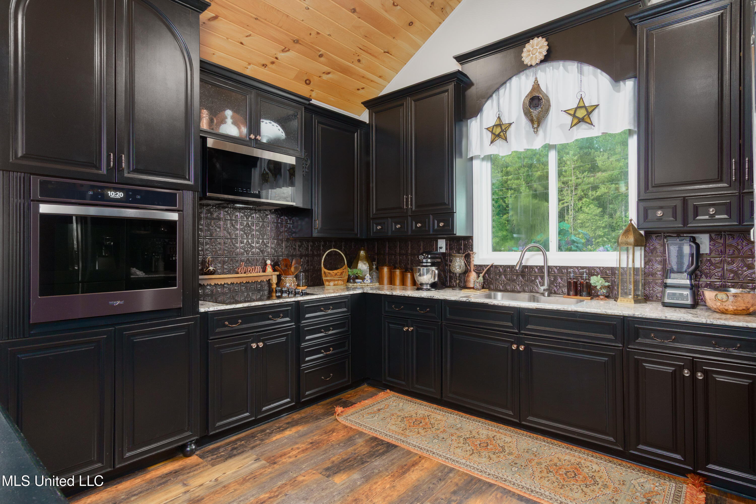 5211 Agricola Latonia Road Property Photo 8