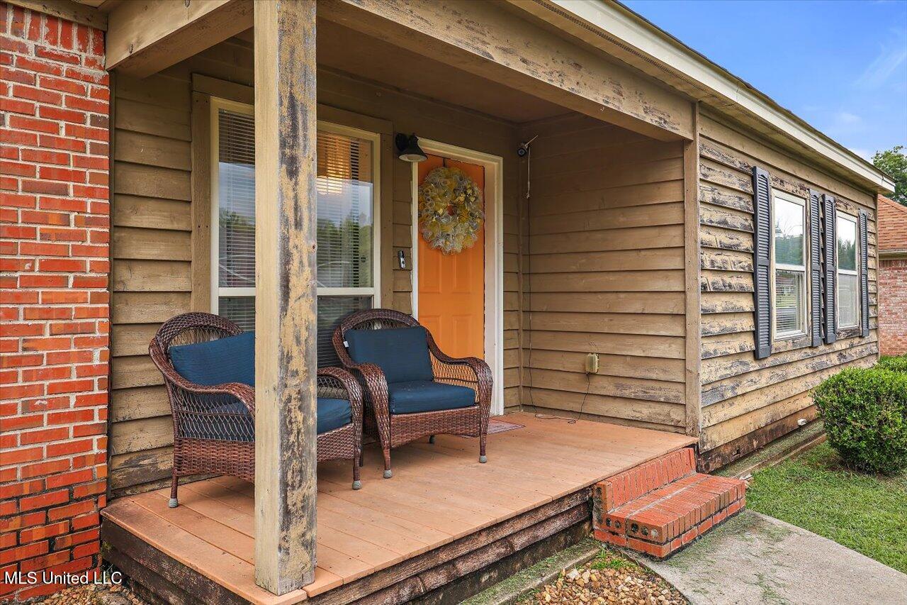 210 Terry Brook Drive Property Photo 5