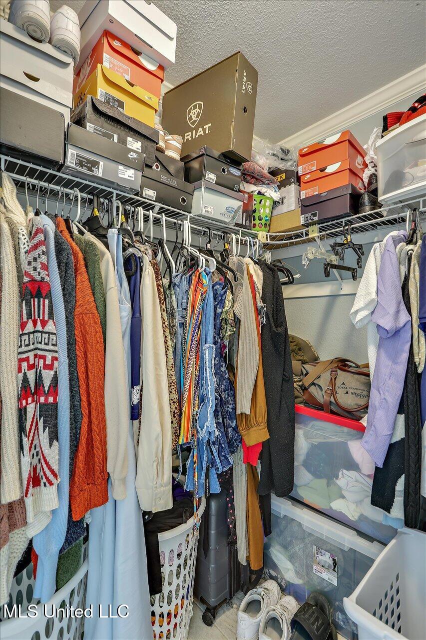 210 Terry Brook Drive Property Photo 9