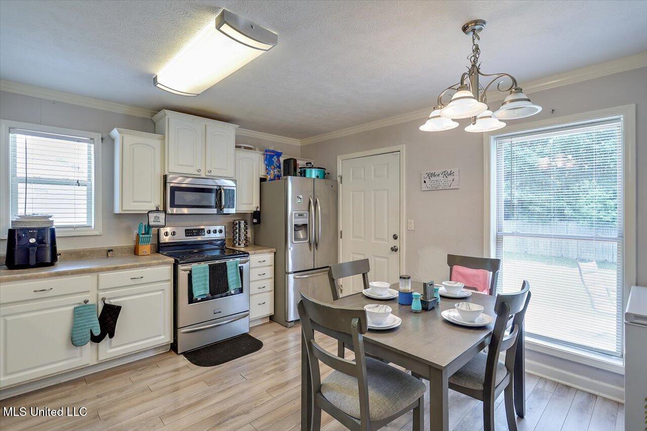 210 Terry Brook Drive Property Photo 11