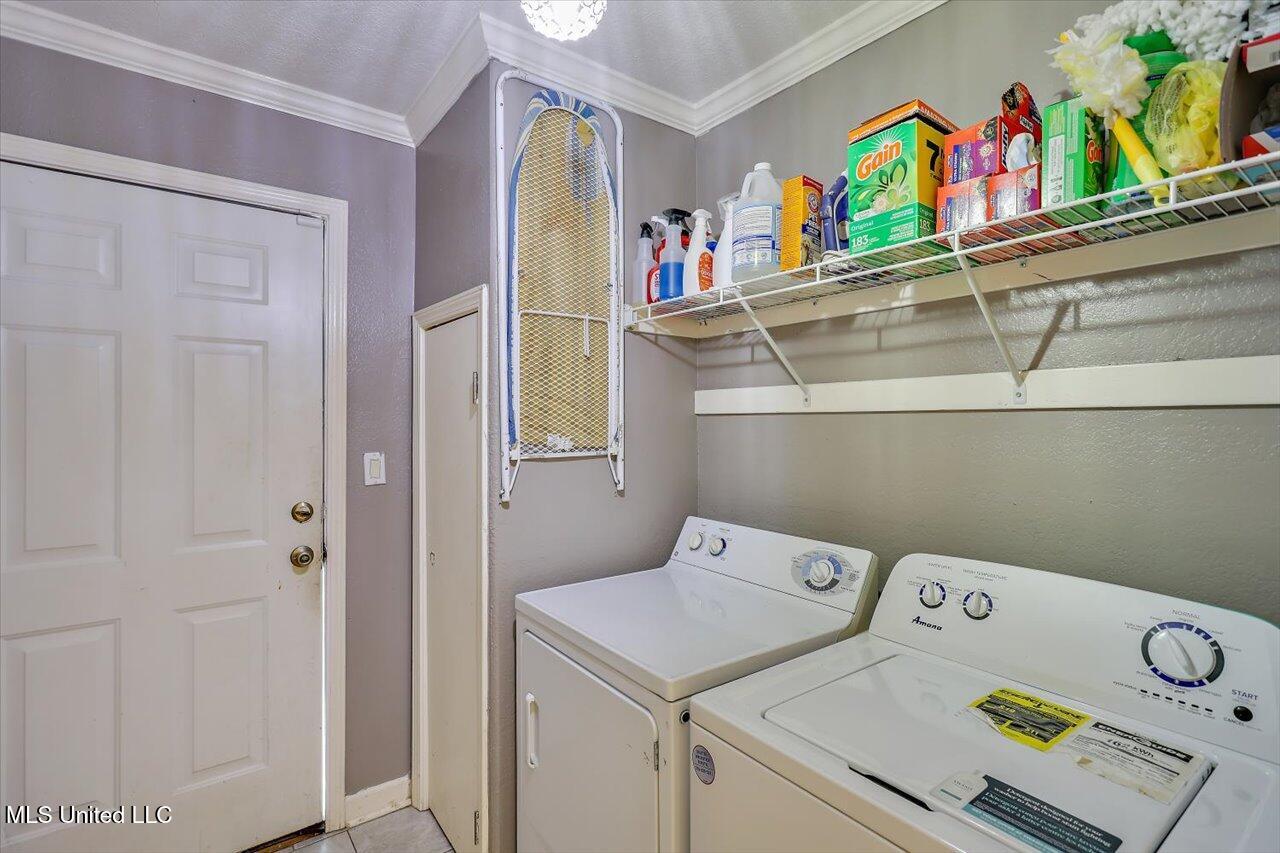 210 Terry Brook Drive Property Photo 14